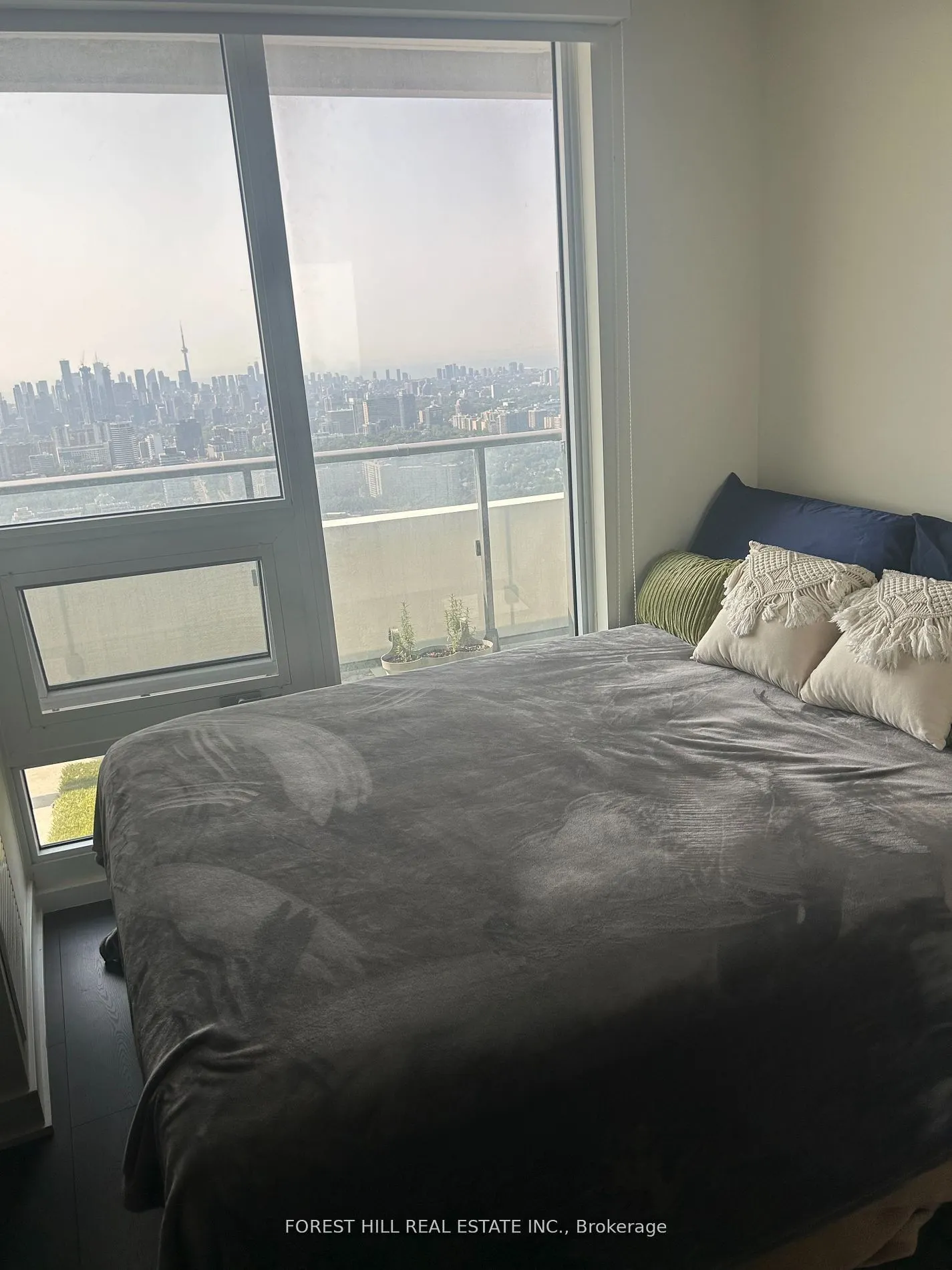 2221 Yonge Street, #5507