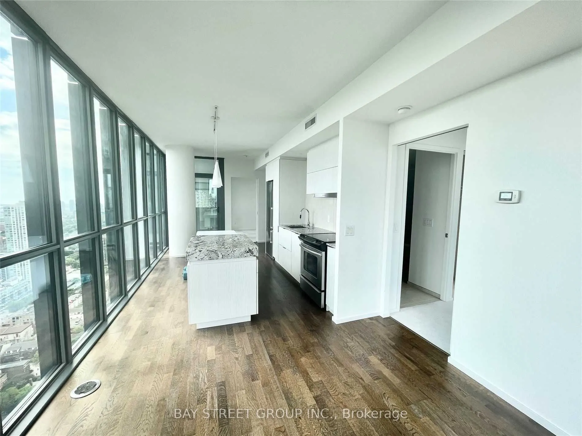 101 Charles Street E, #4210