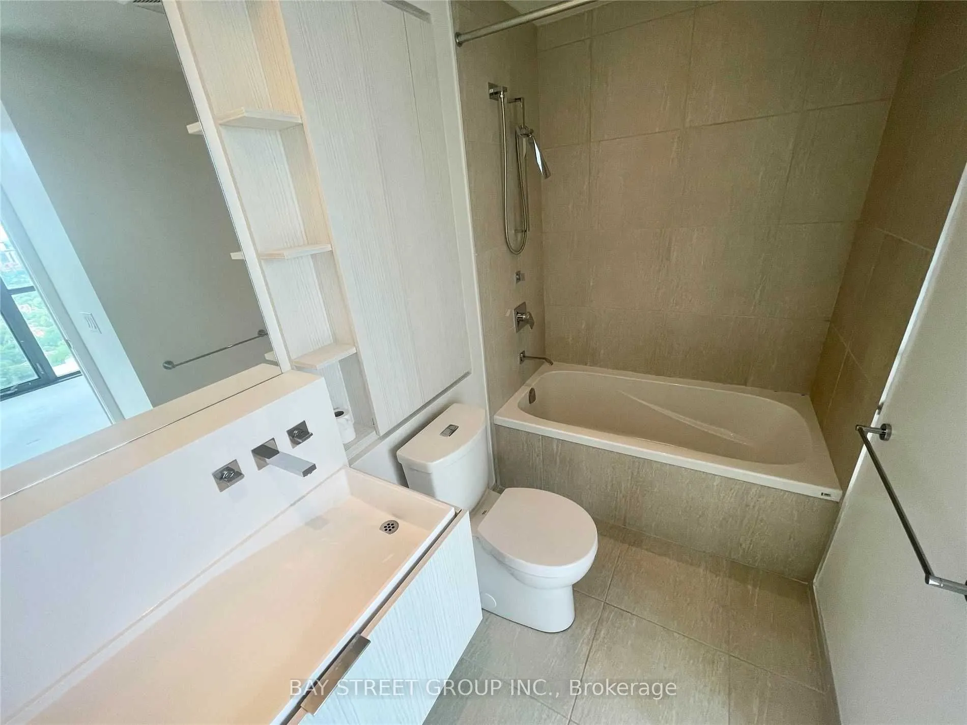 101 Charles Street E, #4210