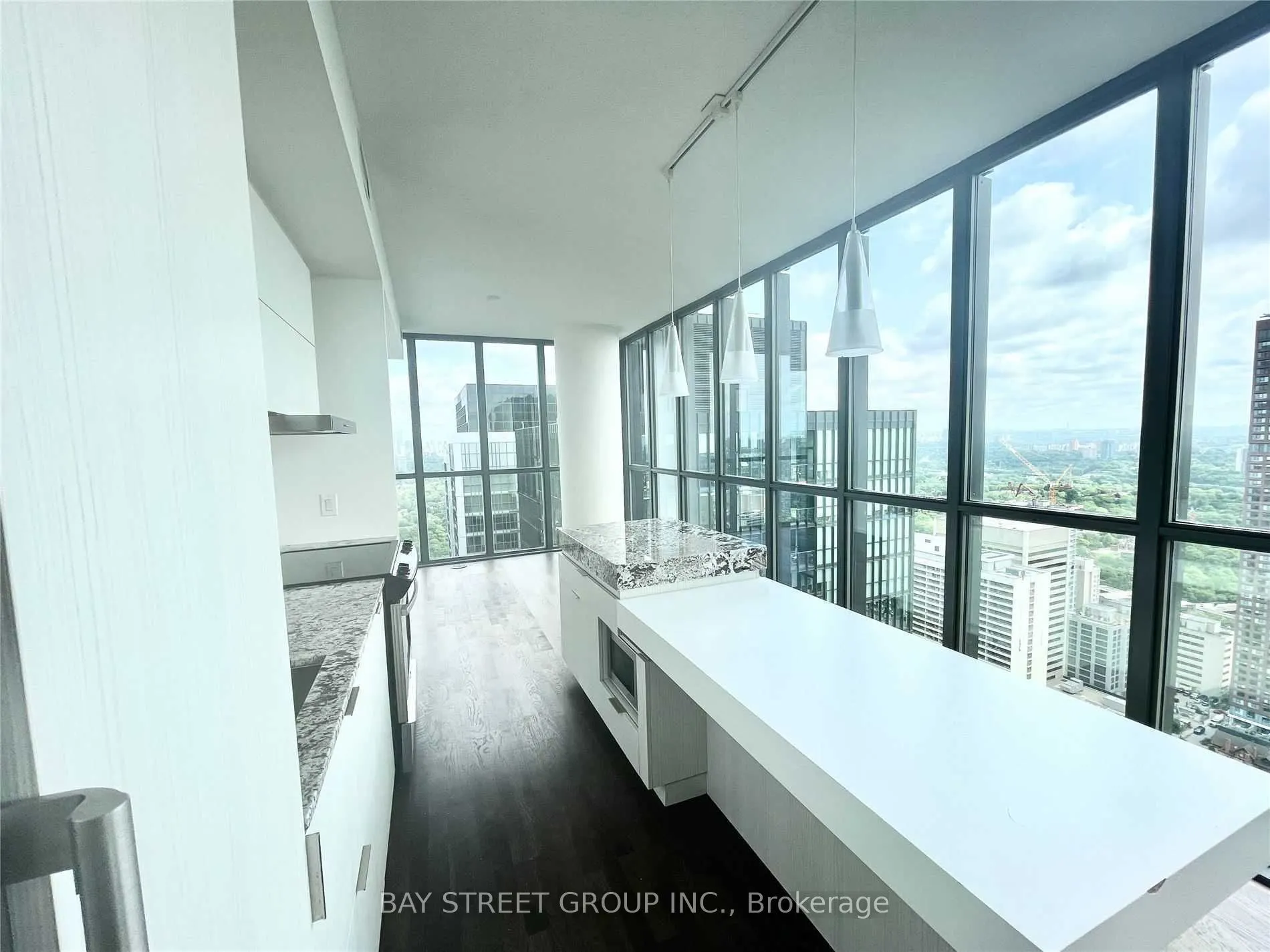 101 Charles Street E, #4210