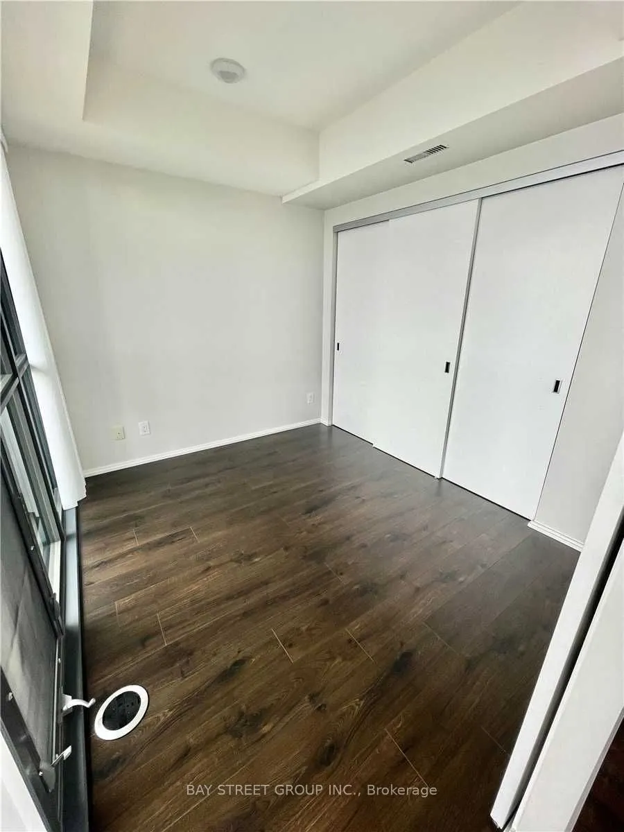 101 Charles Street E, #4210
