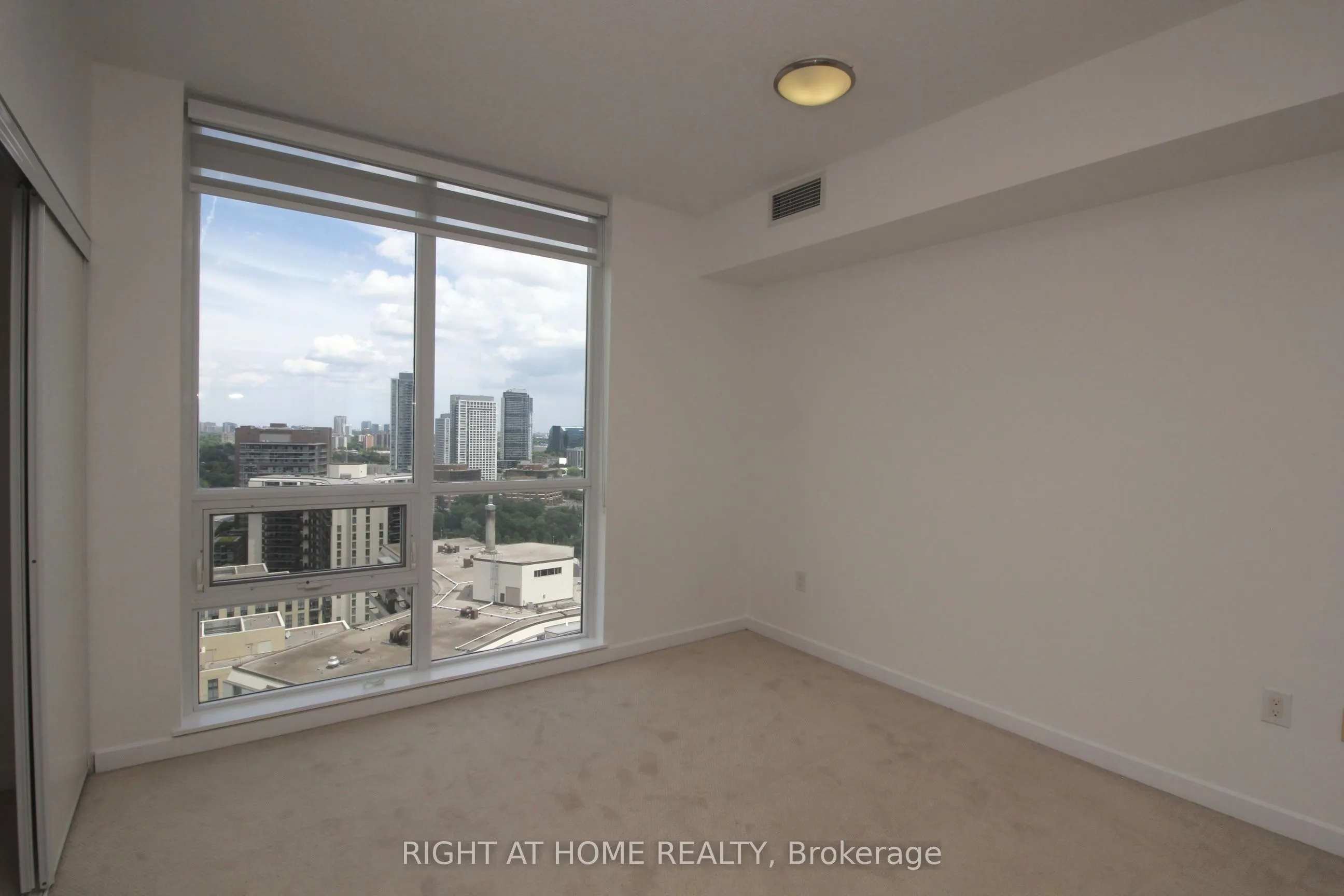 70 Forest Manor Road, #2212
