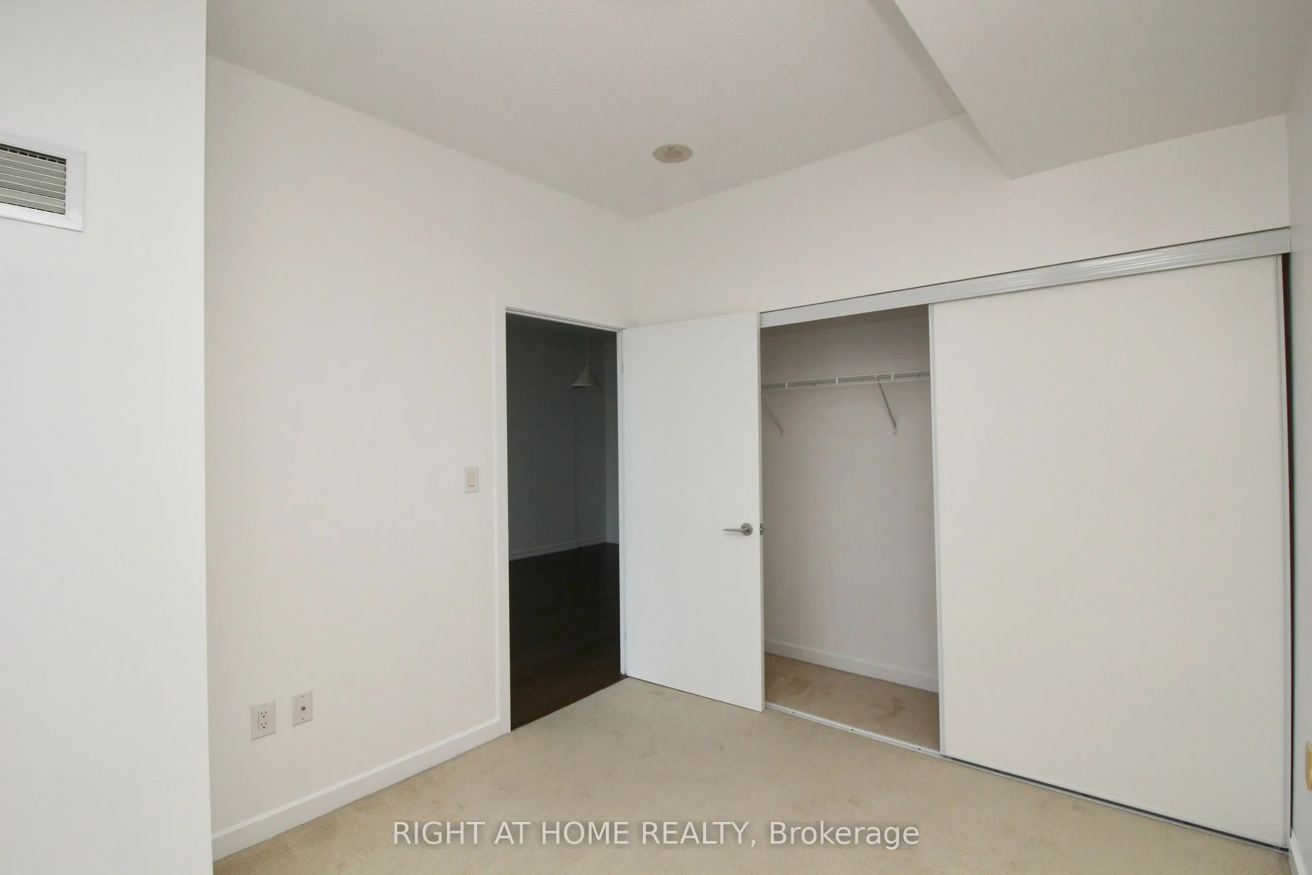 70 Forest Manor Road, #2212