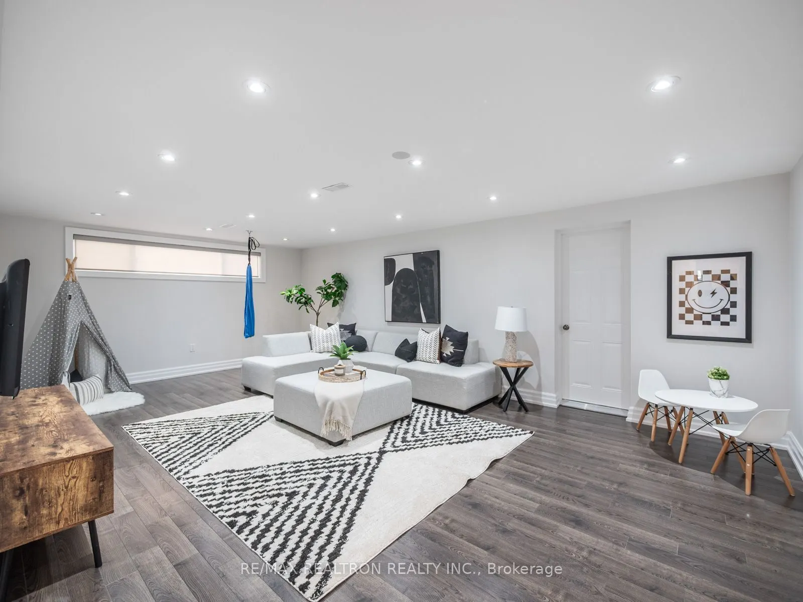 10 Terrydale Drive