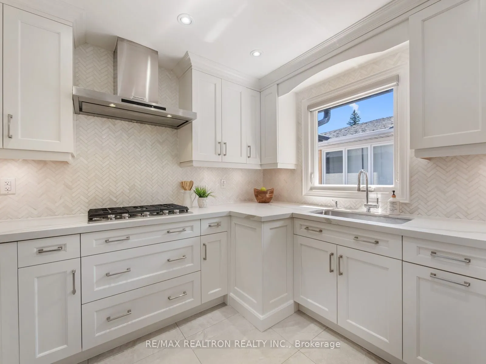 10 Terrydale Drive