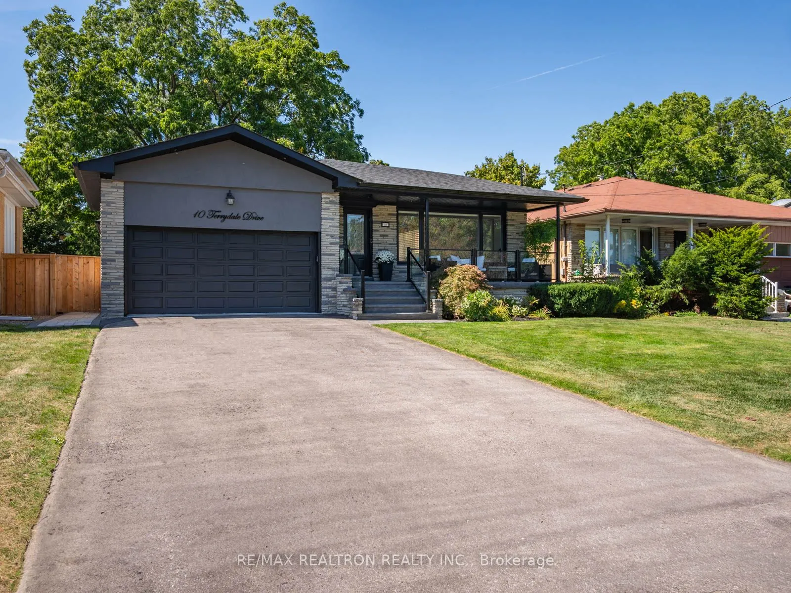 10 Terrydale Drive