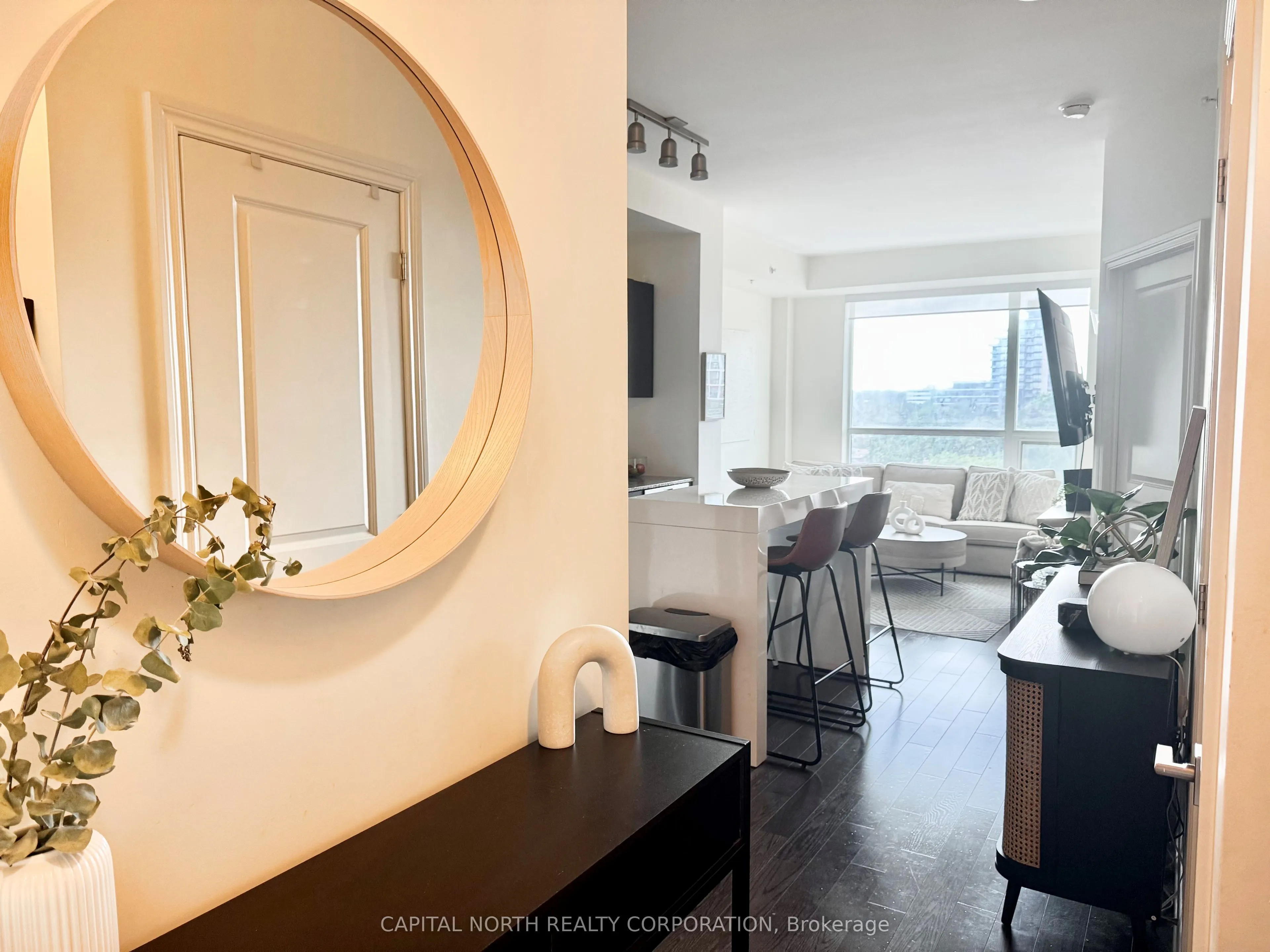 23 Glebe Road W, #617