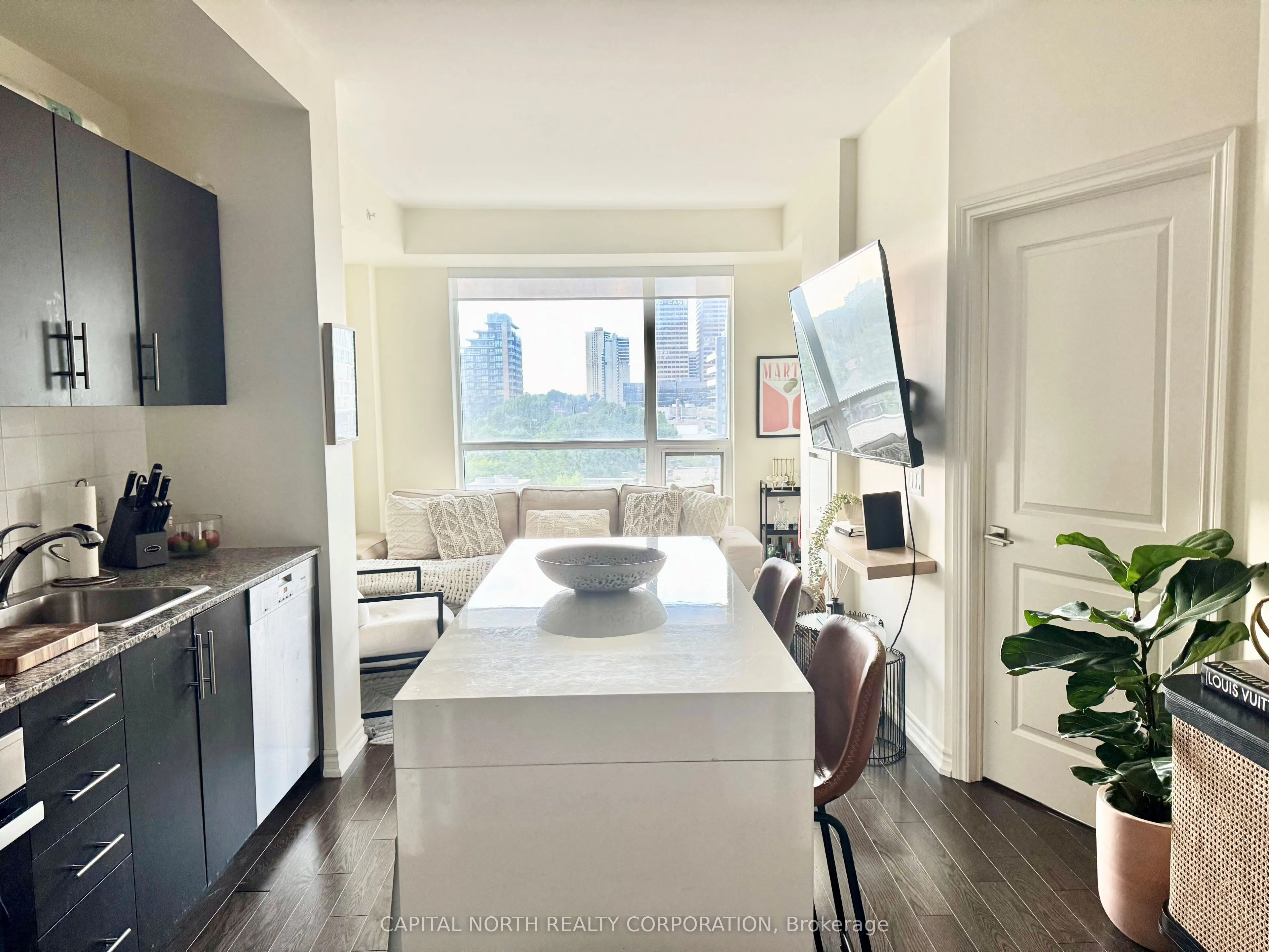 23 Glebe Road W, #617
