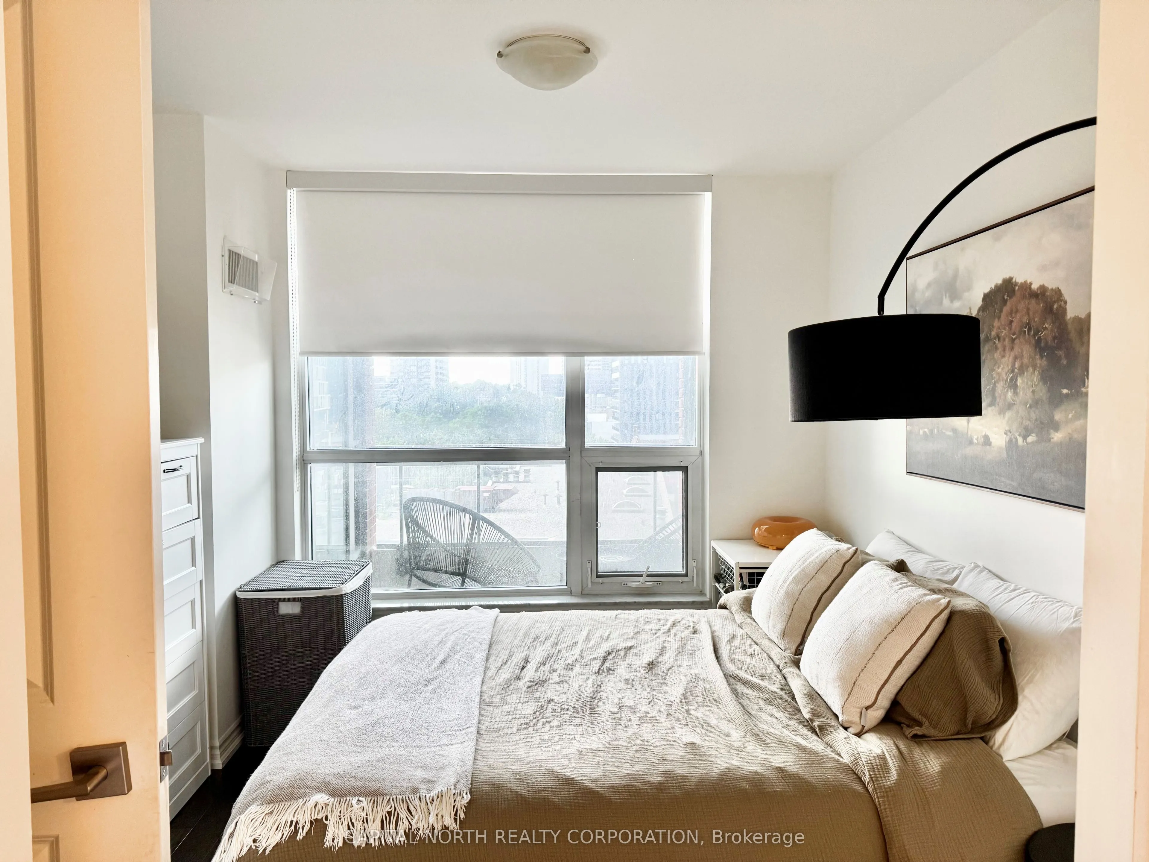 23 Glebe Road W, #617