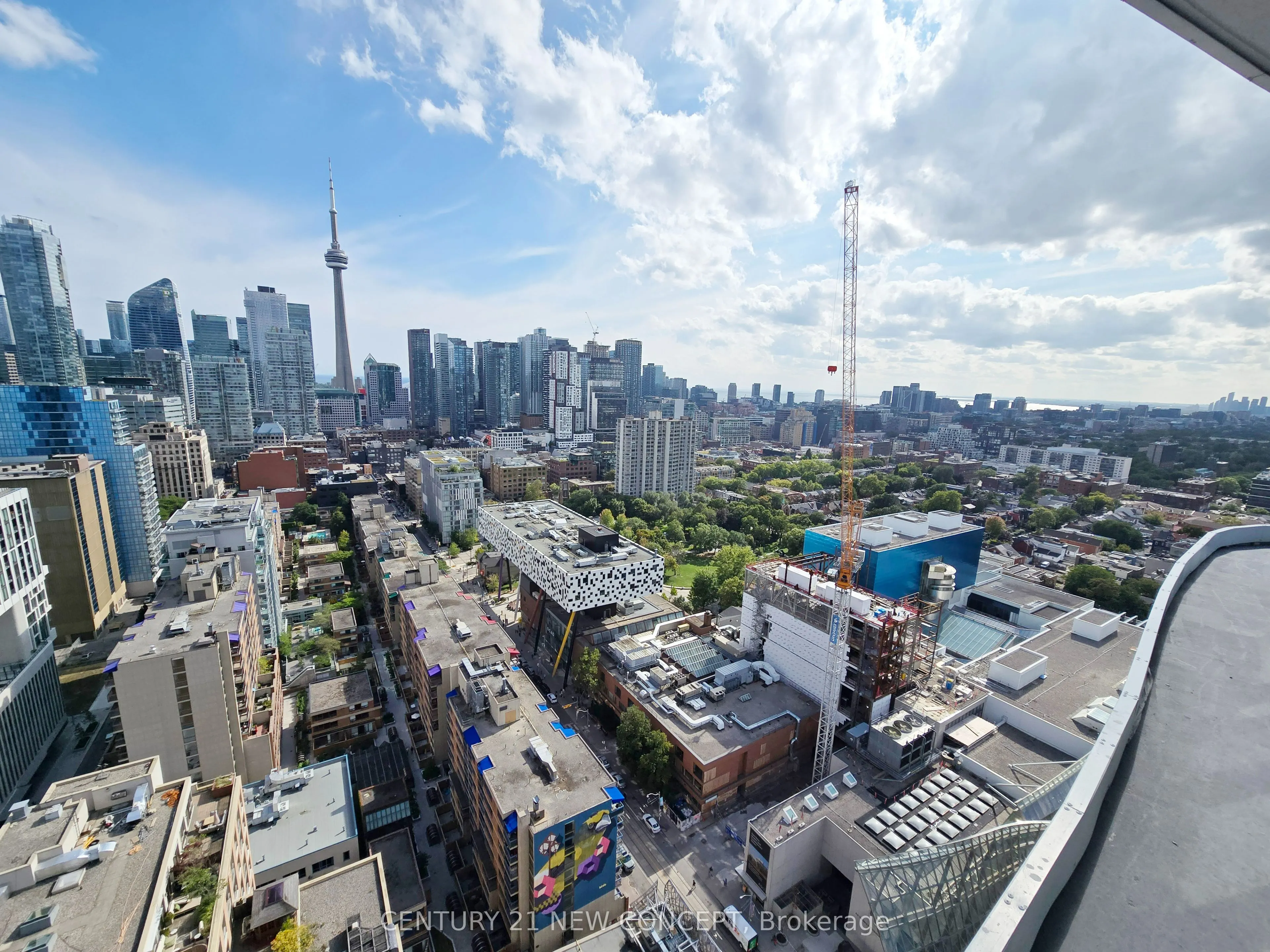 280 Dundas Street W, #2809