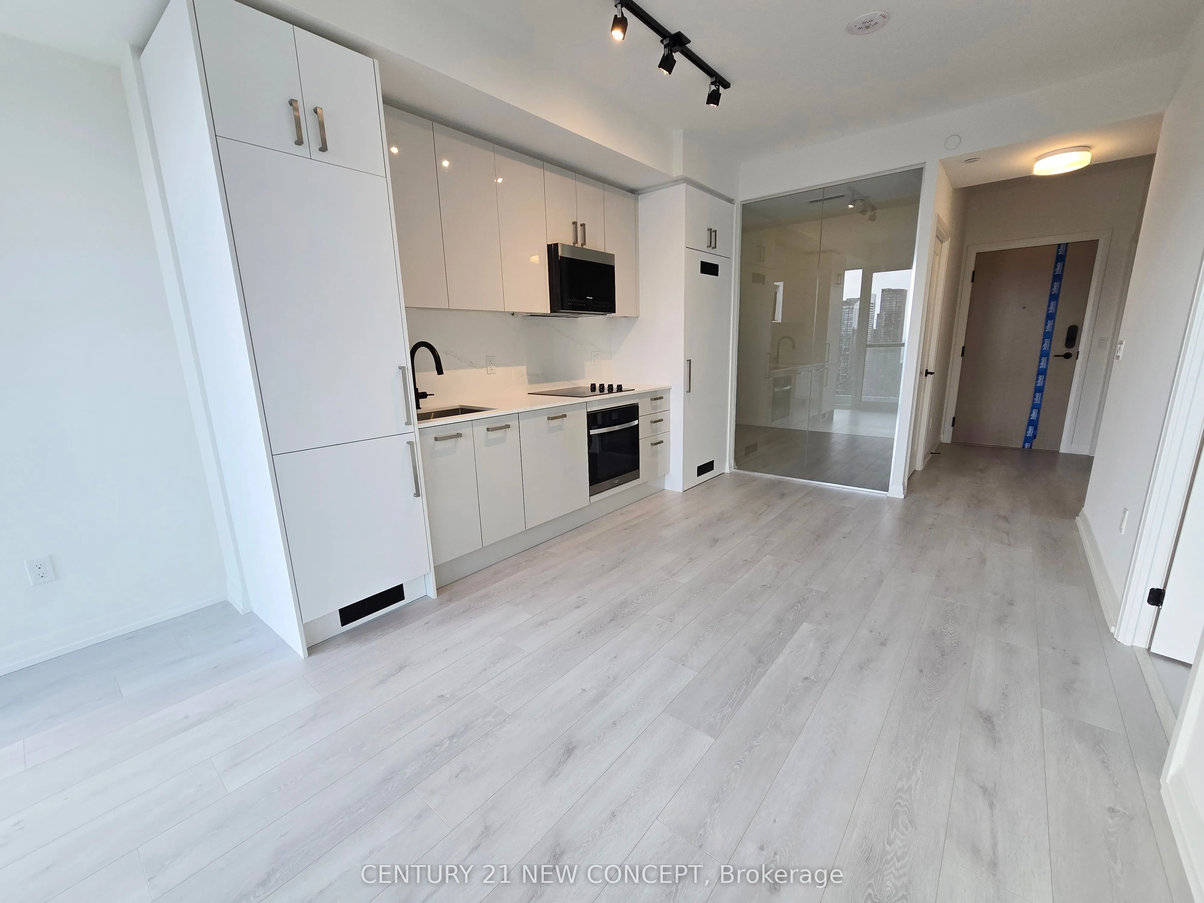 280 Dundas Street W, #2809