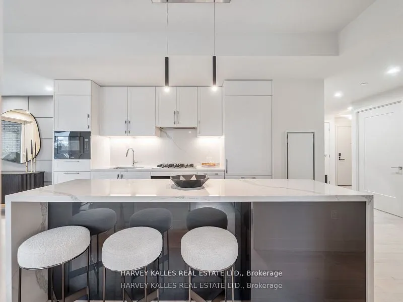 8 Manor Road W, #410