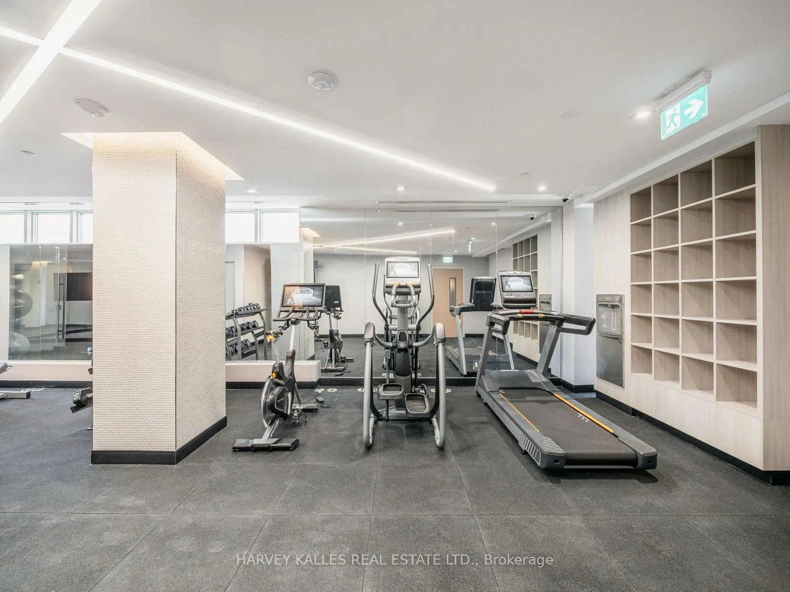 8 Manor Road W, #410