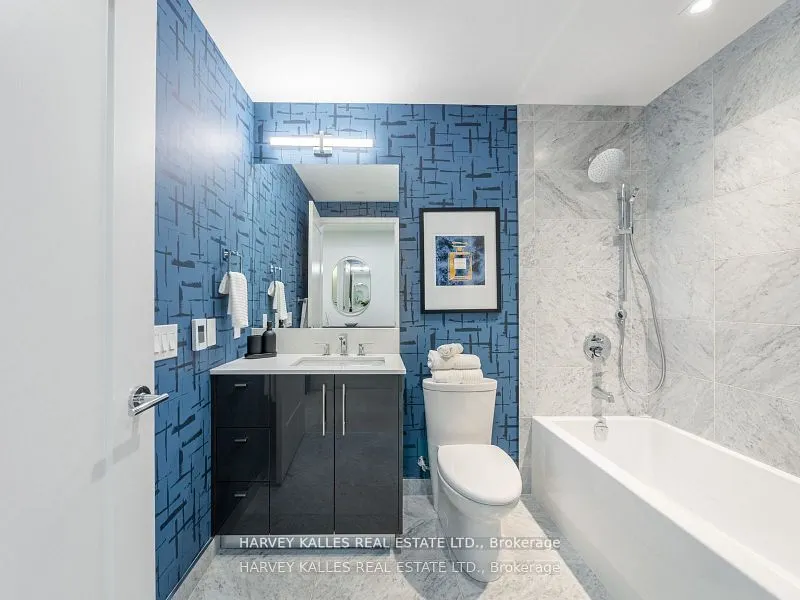 8 Manor Road W, #410