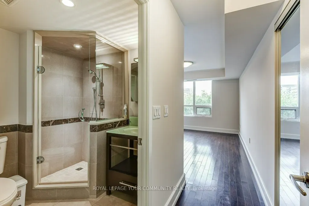 650 Sheppard Avenue E, #527