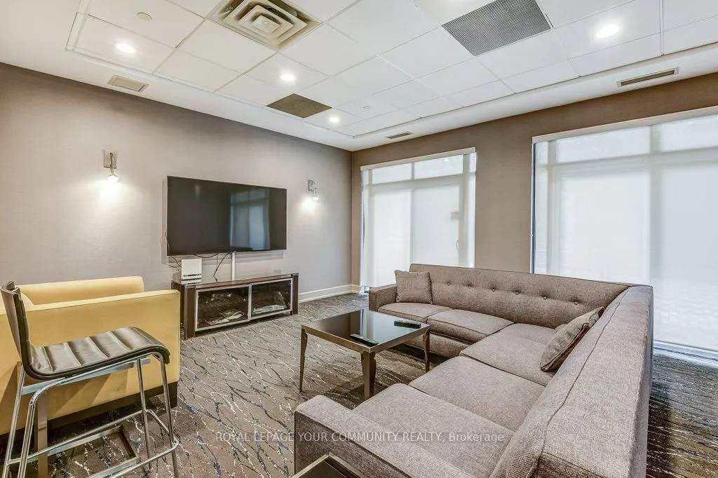 650 Sheppard Avenue E, #527