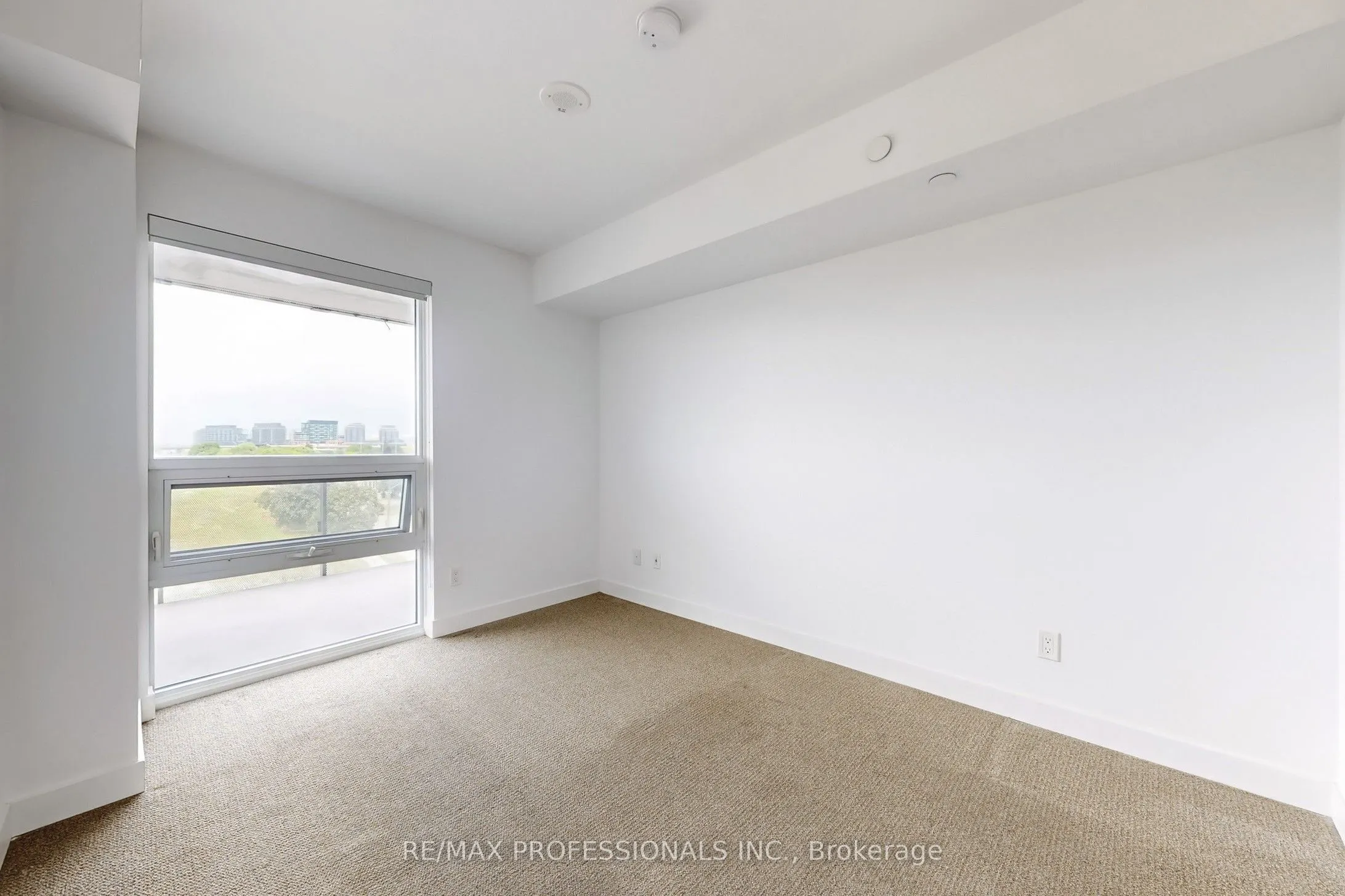 120 Varna Drive, #613