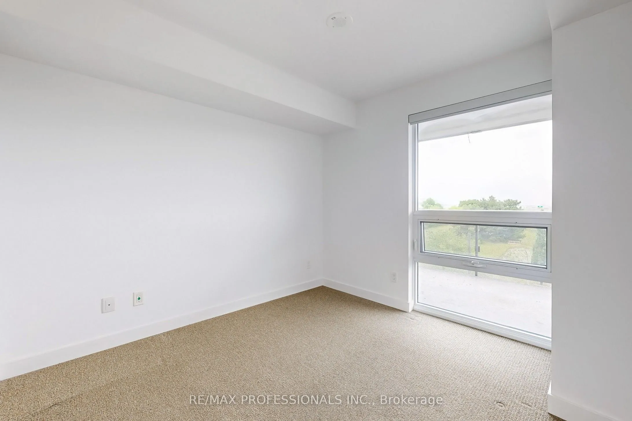 120 Varna Drive, #613