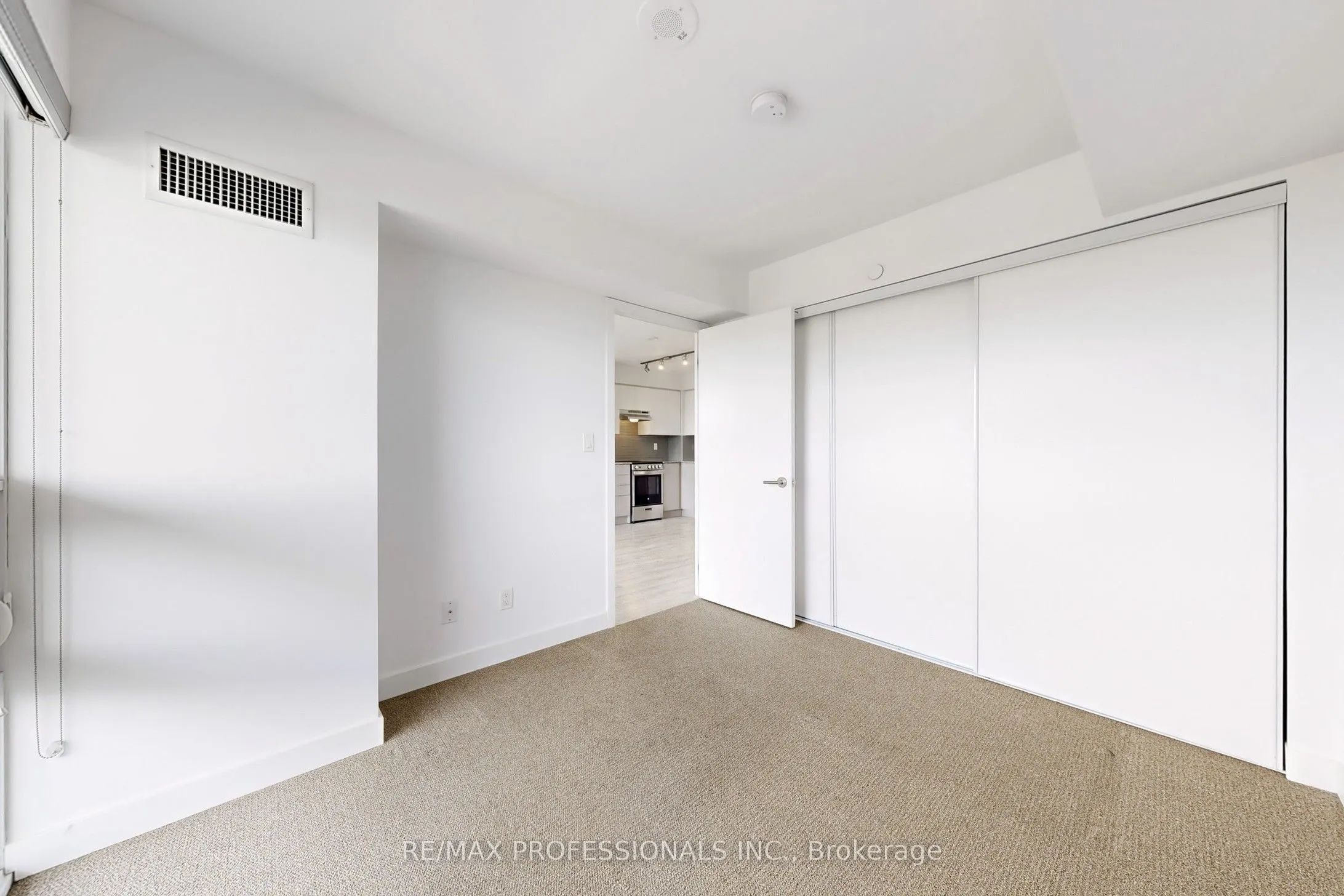 120 Varna Drive, #613