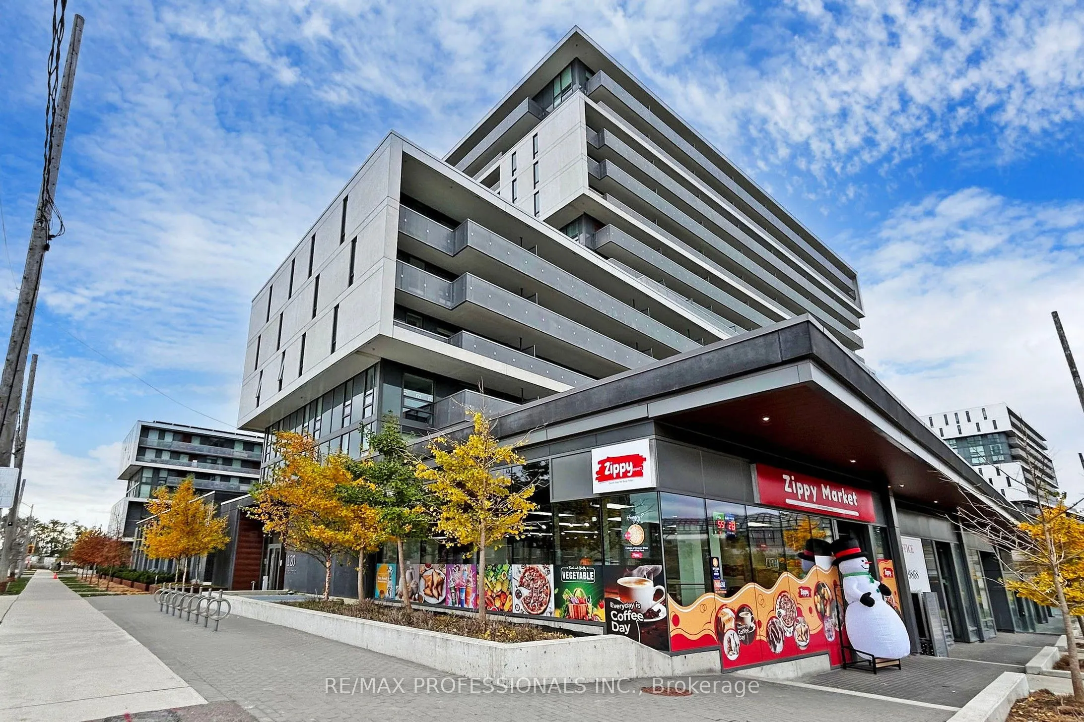 120 Varna Drive, #613
