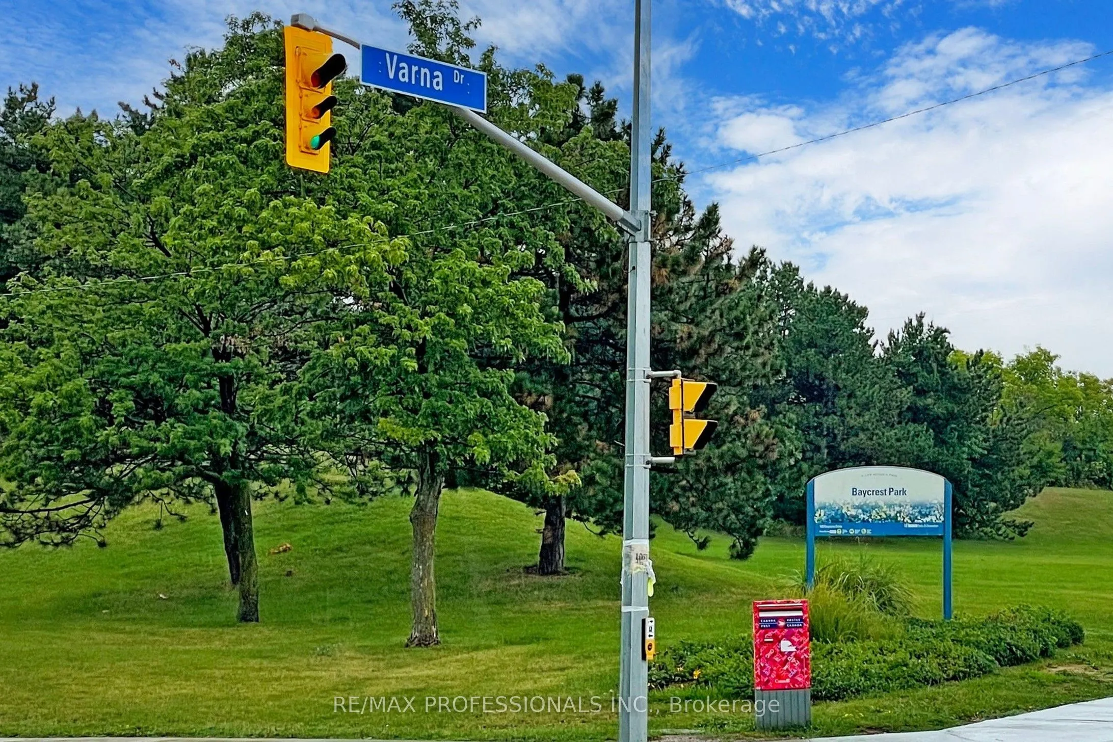 120 Varna Drive, #613