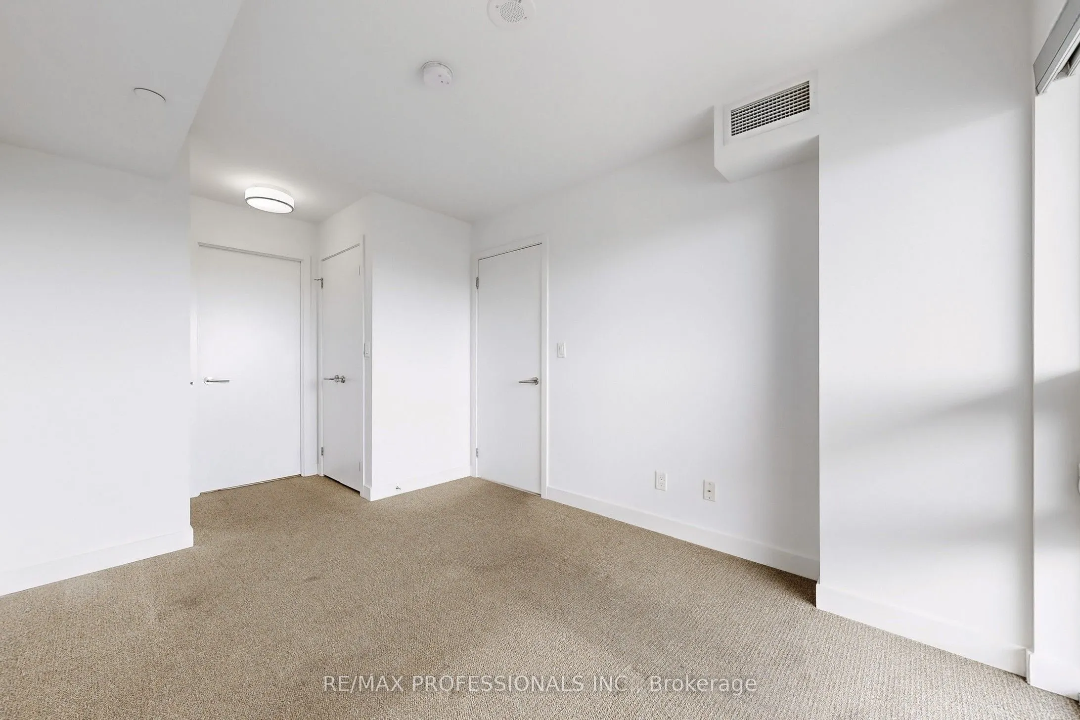 120 Varna Drive, #613