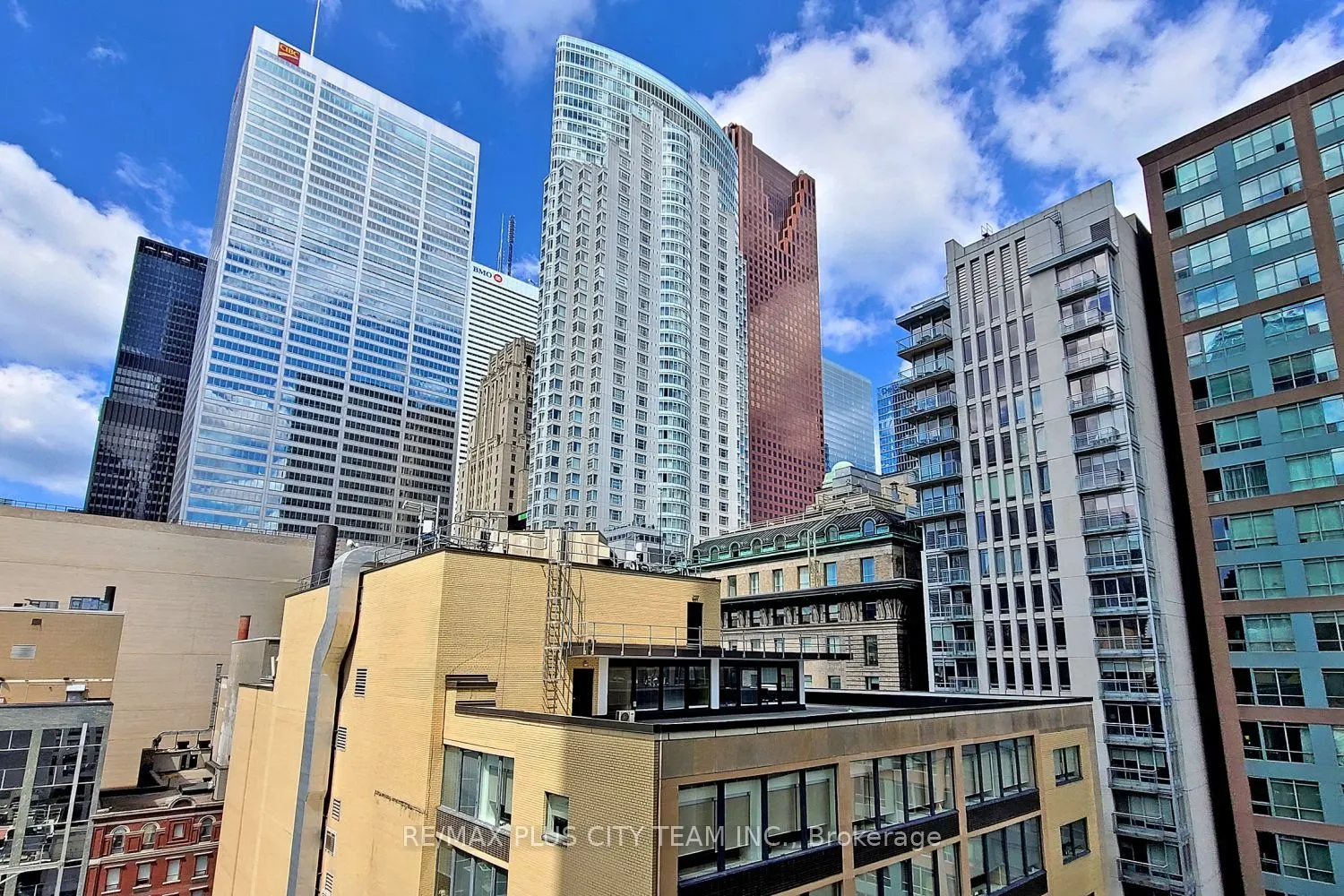 88 Scott Street, #1413