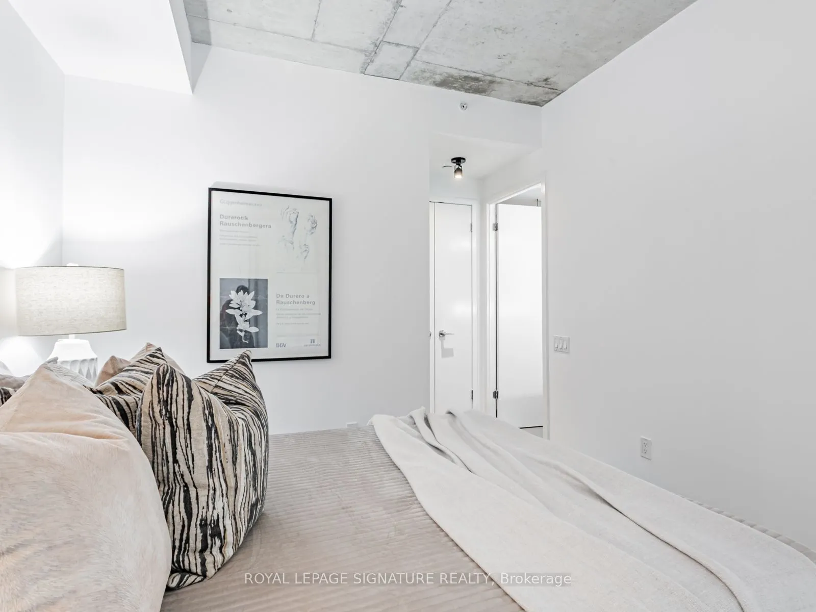 560 King Street W, #418