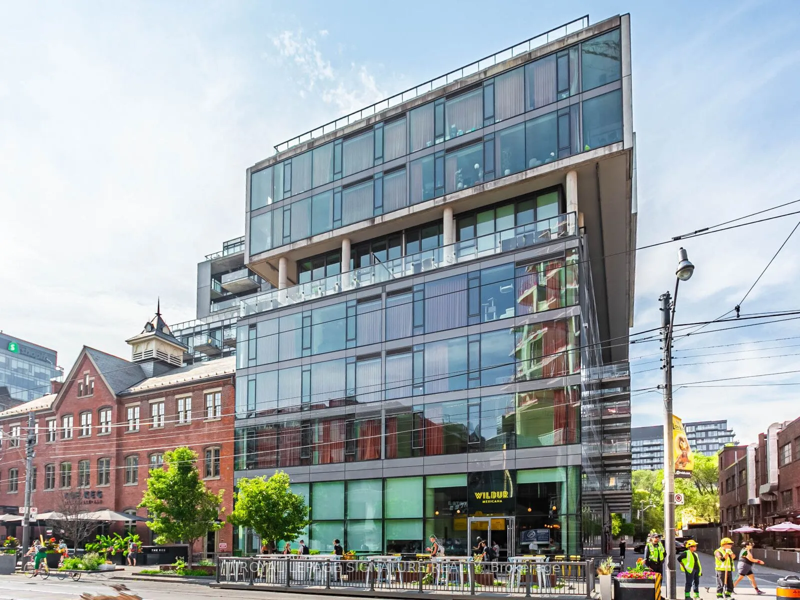 560 King Street W, #418