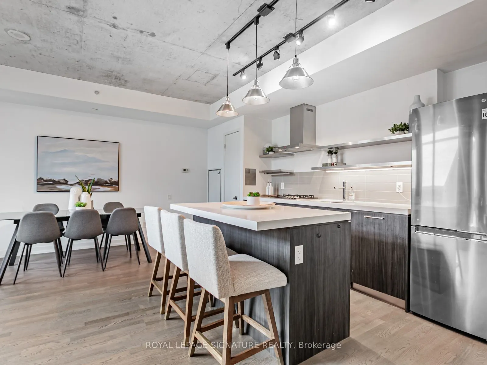 560 King Street W, #418