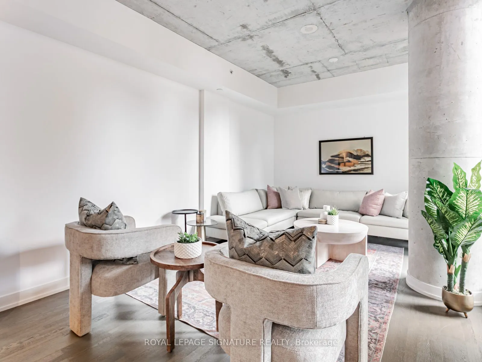 560 King Street W, #418