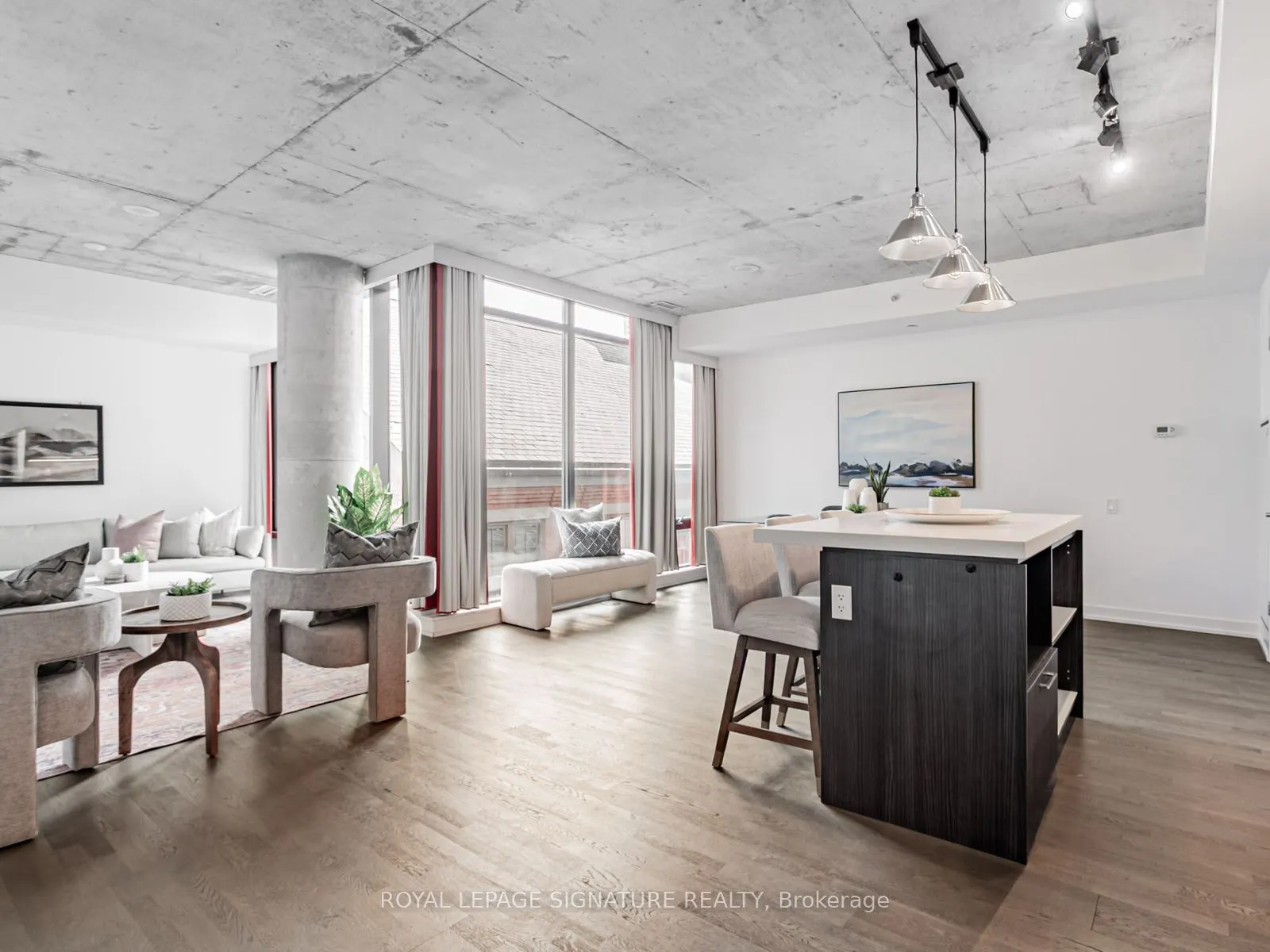 560 King Street W, #418