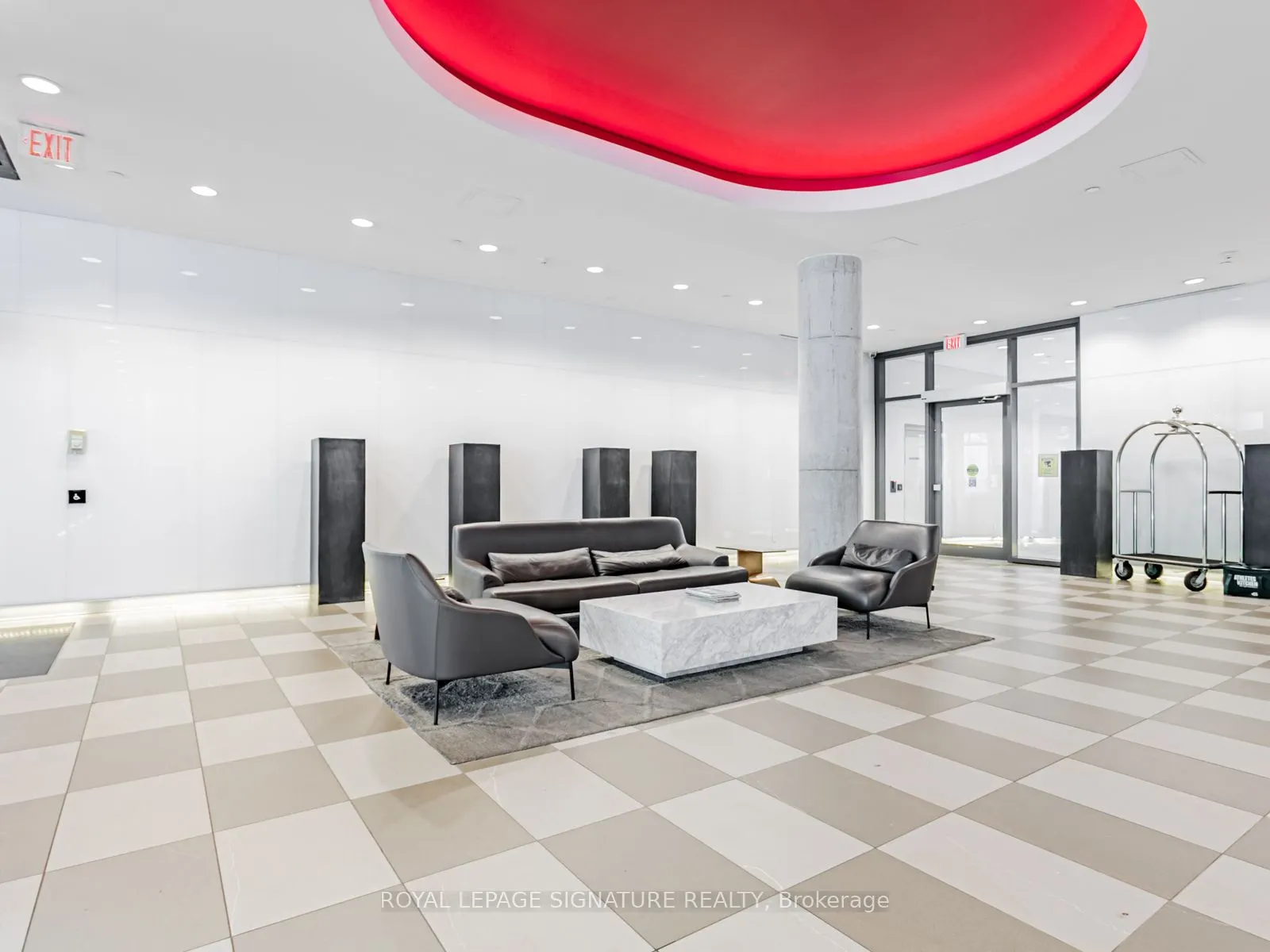 560 King Street W, #418