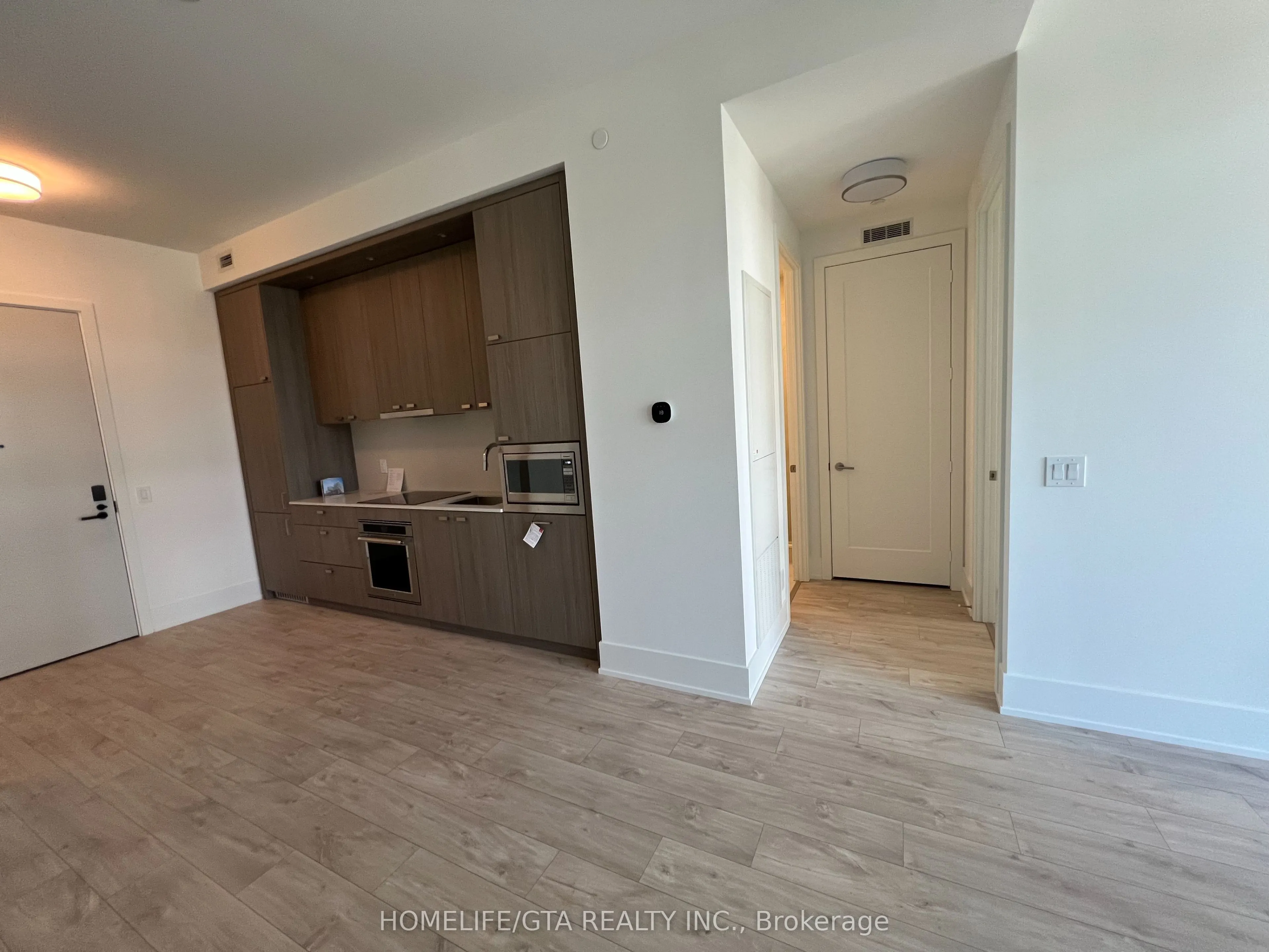 115 Denison Avenue, #403
