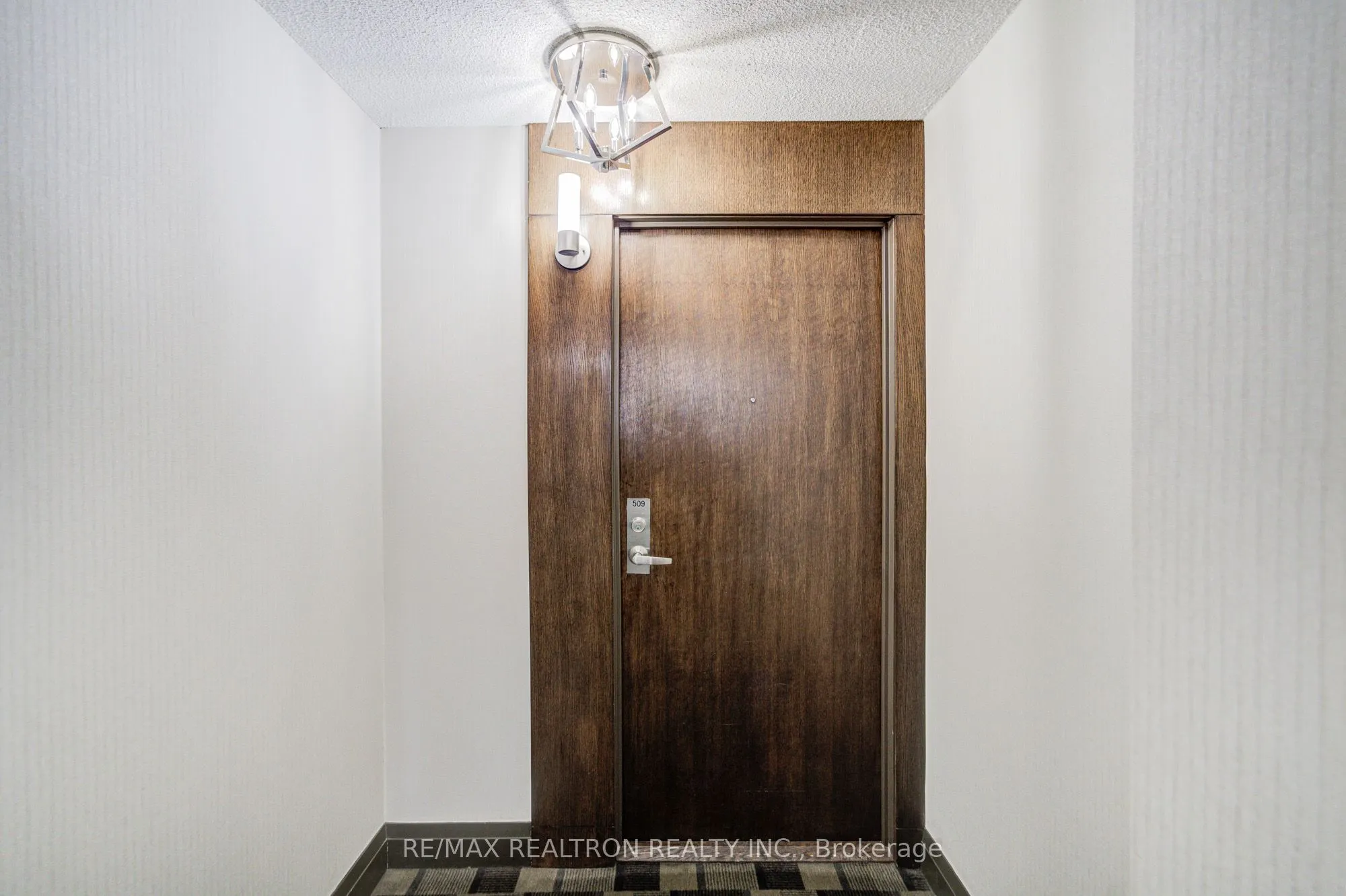 35 Hollywood Avenue, #509