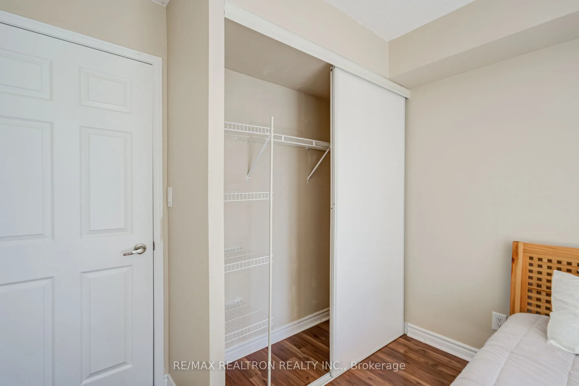 35 Hollywood Avenue, #509