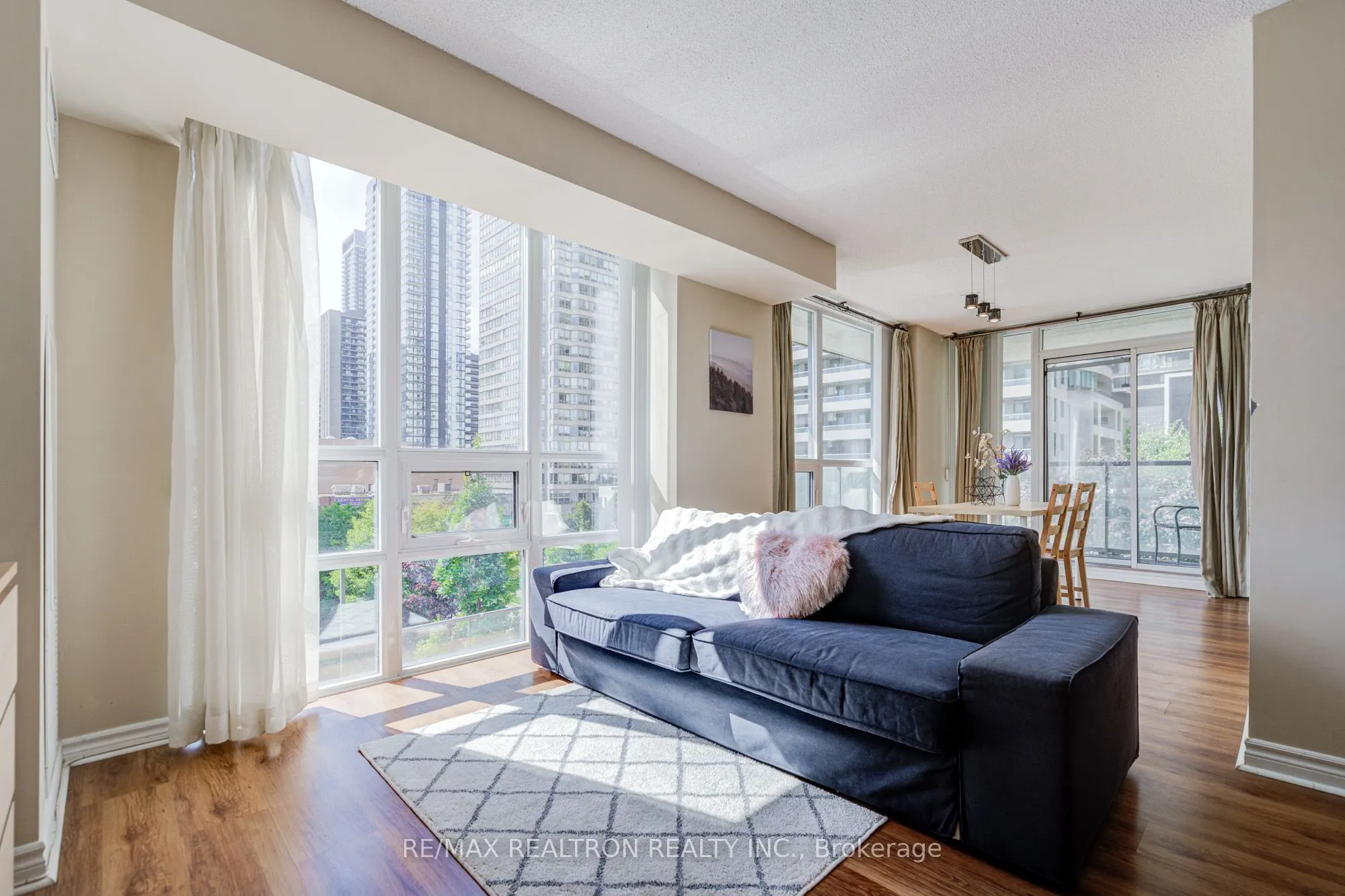 35 Hollywood Avenue, #509