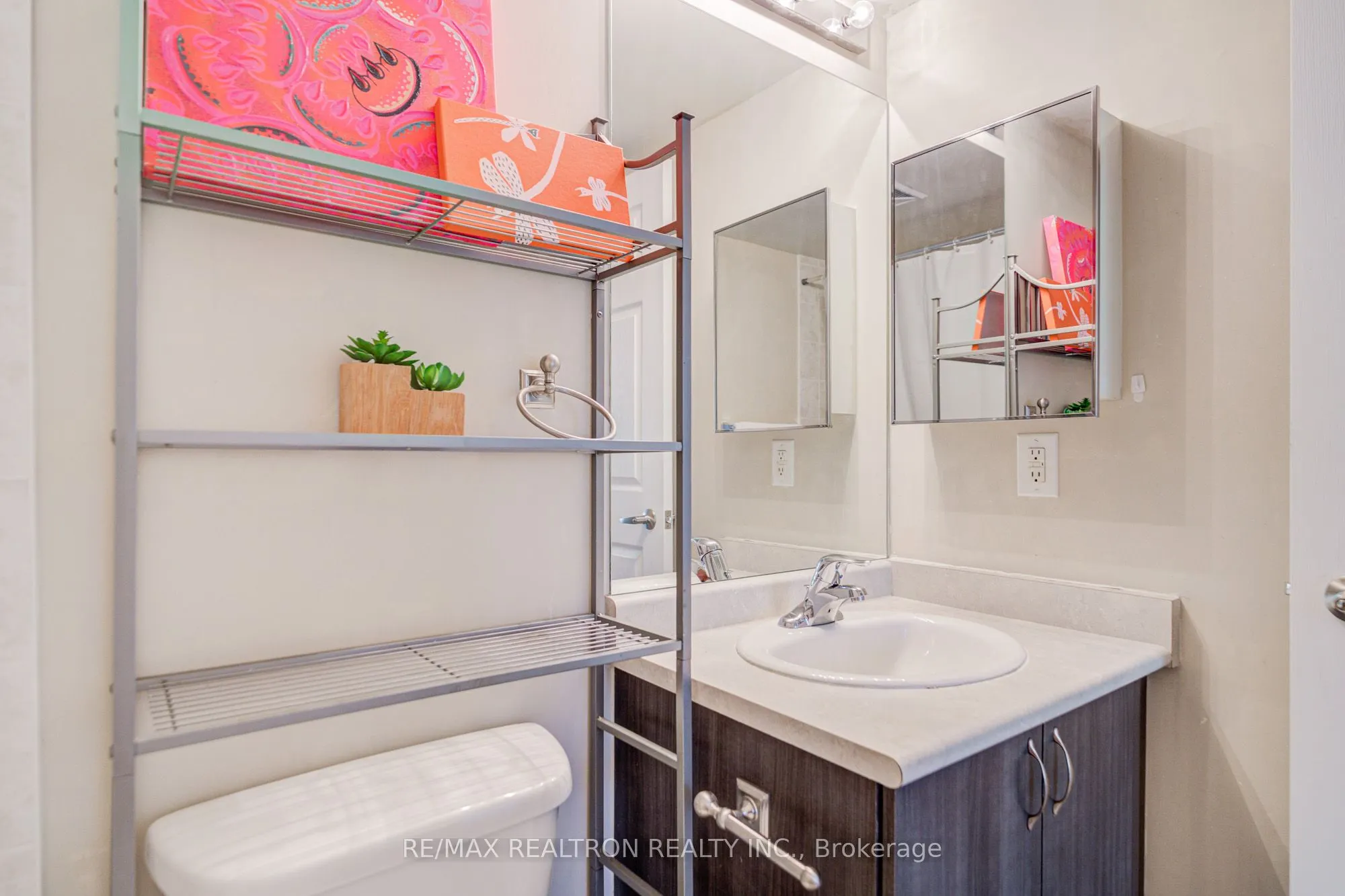 35 Hollywood Avenue, #509