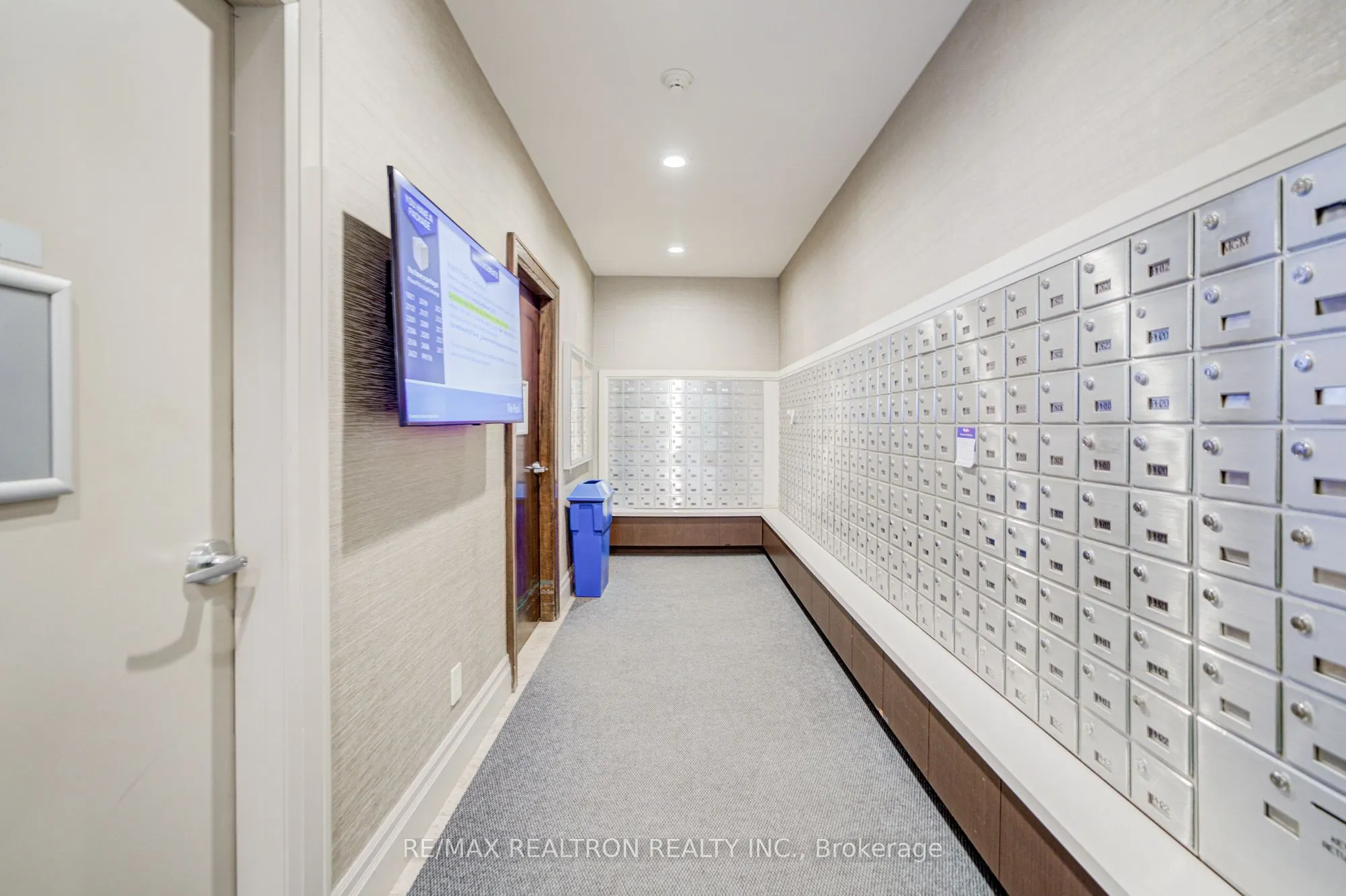 35 Hollywood Avenue, #509