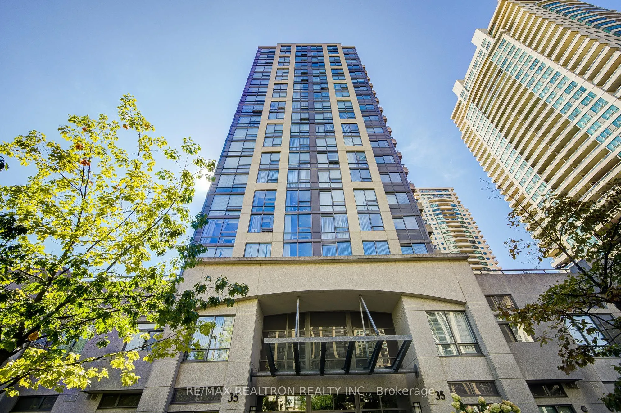 35 Hollywood Avenue, #509
