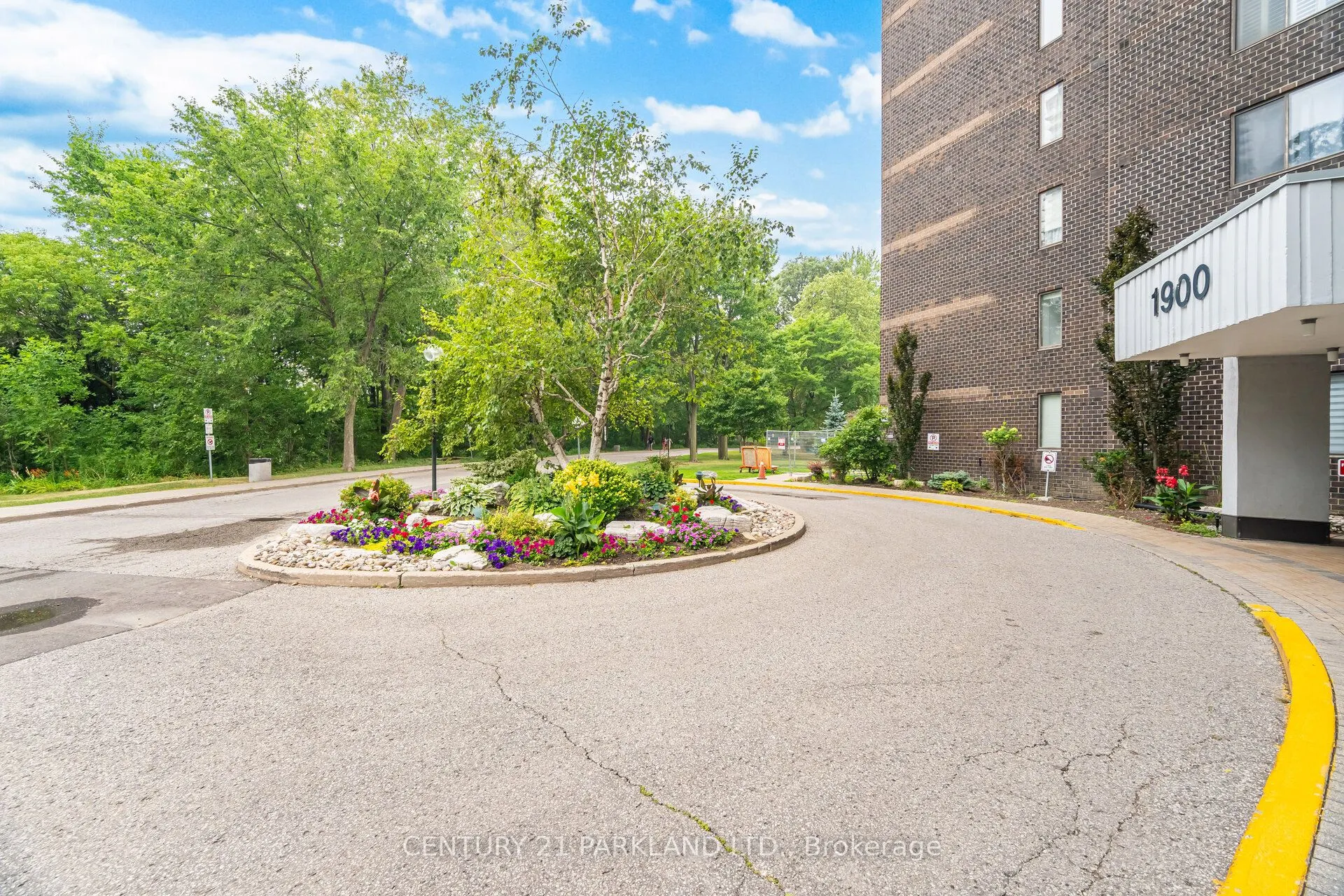 1900 Sheppard Avenue E, #2310
