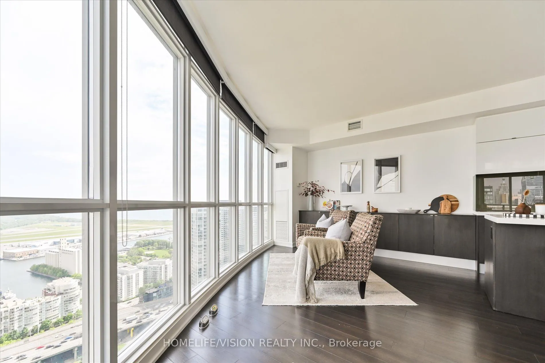 21 Iceboat Terrace, #4806