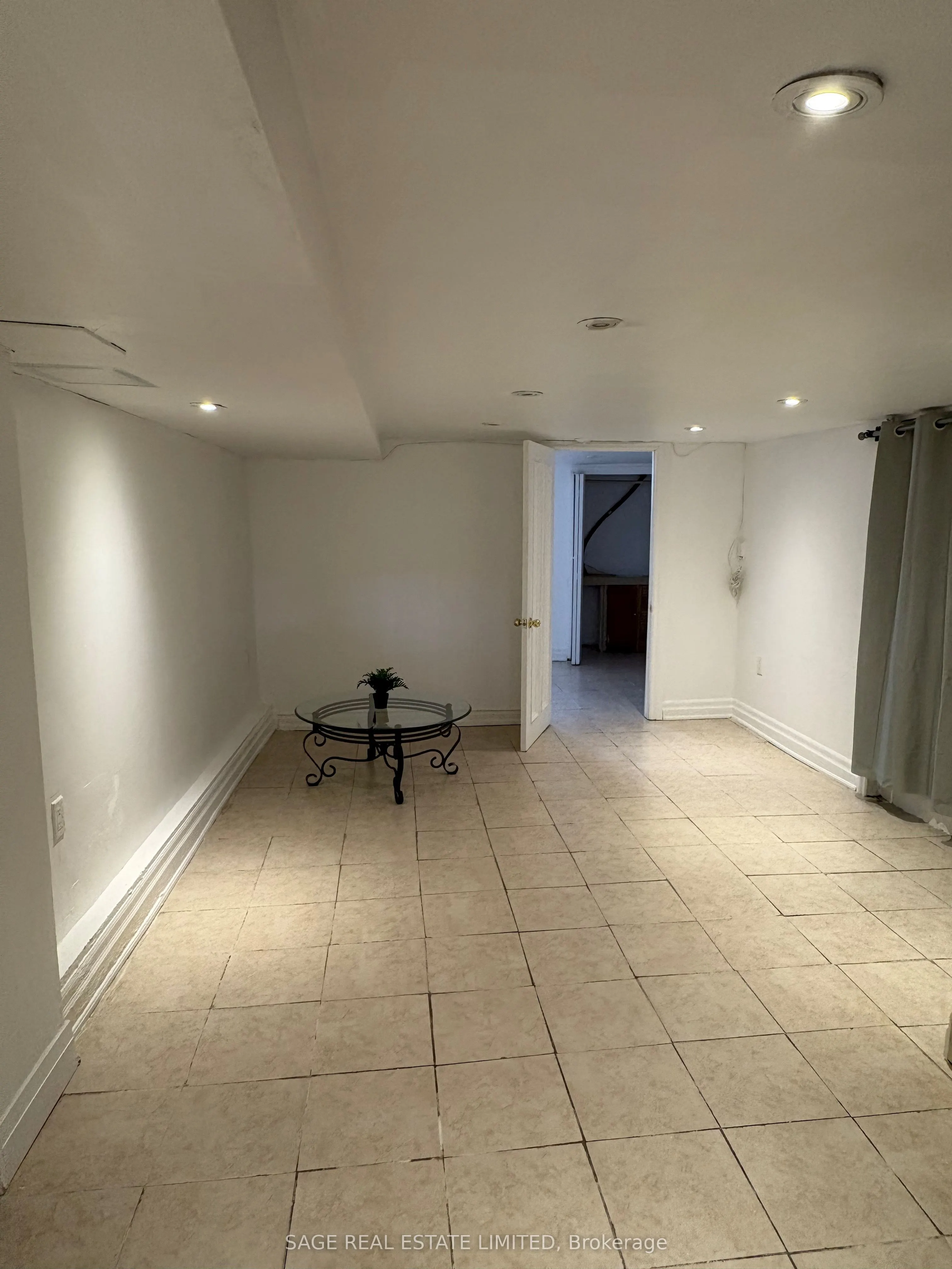 397 Vaughan Road, #Basement