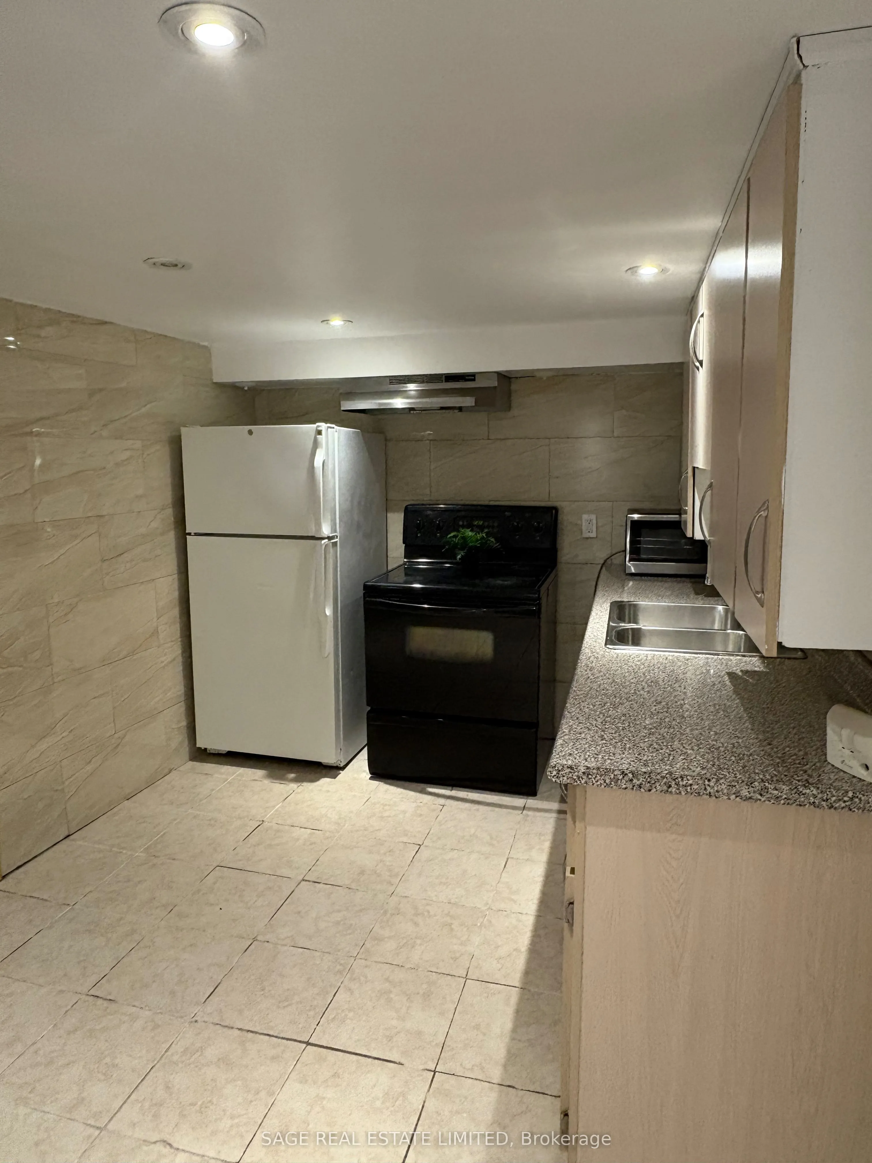 397 Vaughan Road, #Basement