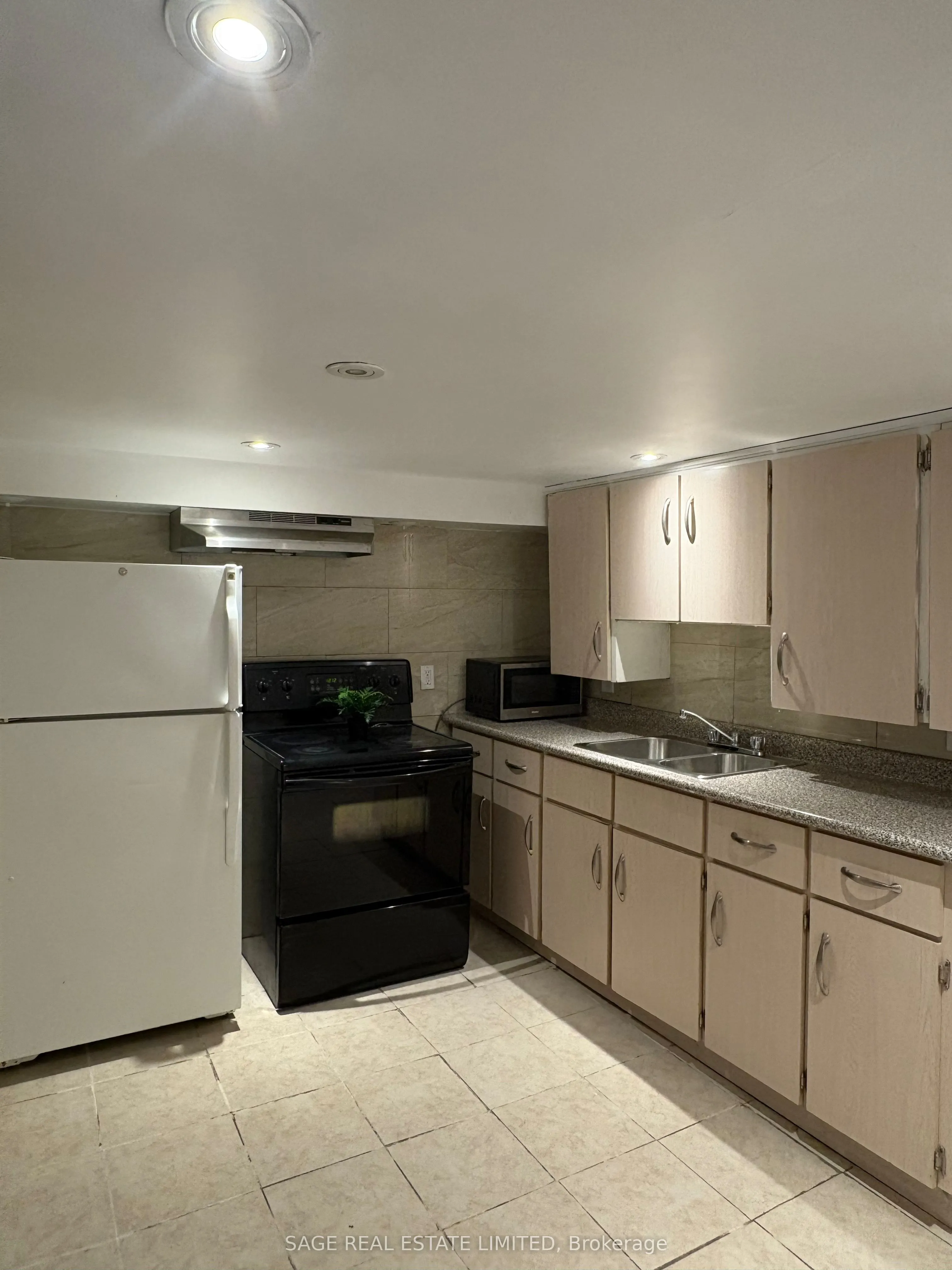 397 Vaughan Road, #Basement