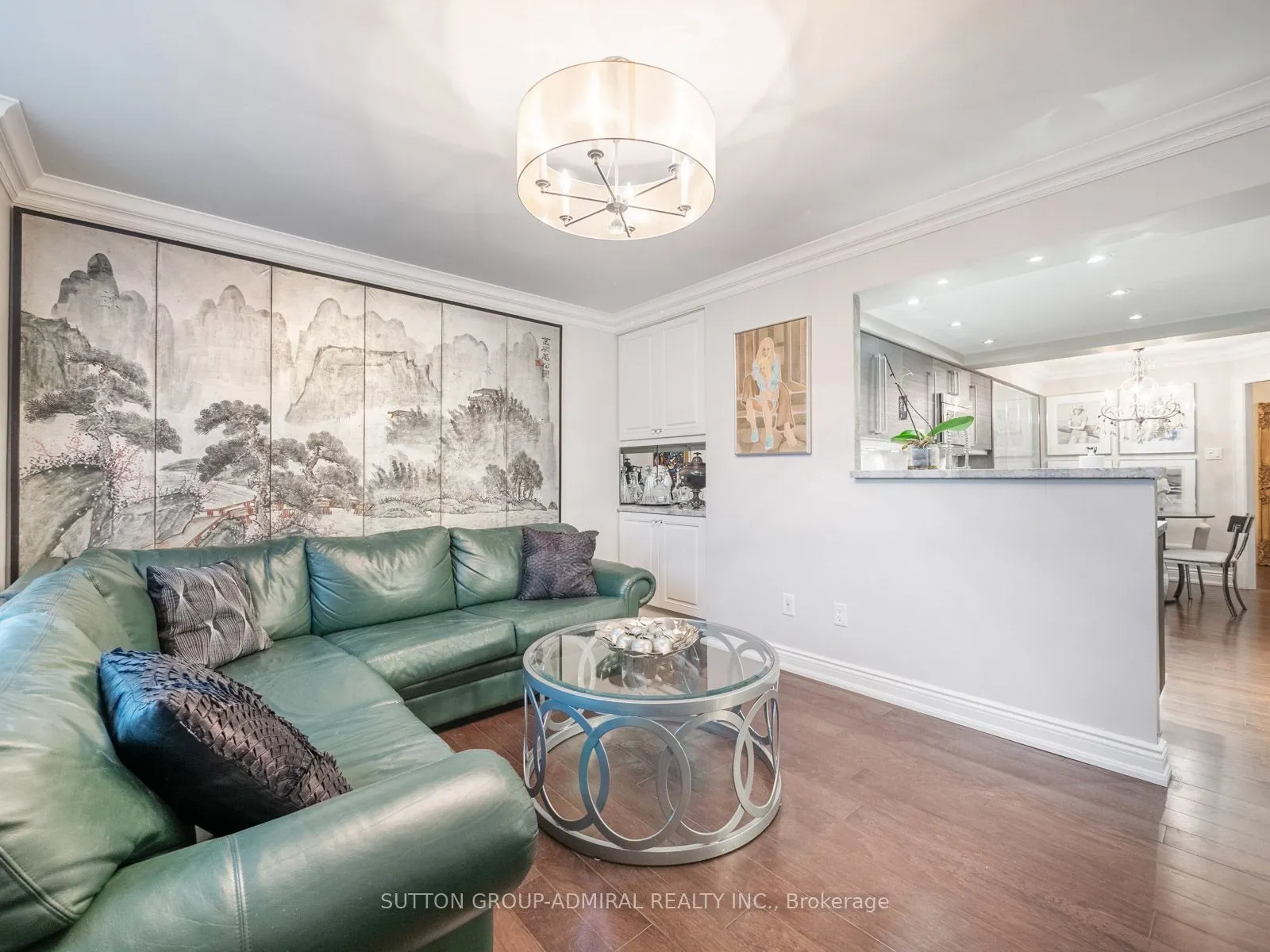 65 Spring Garden Avenue, #210