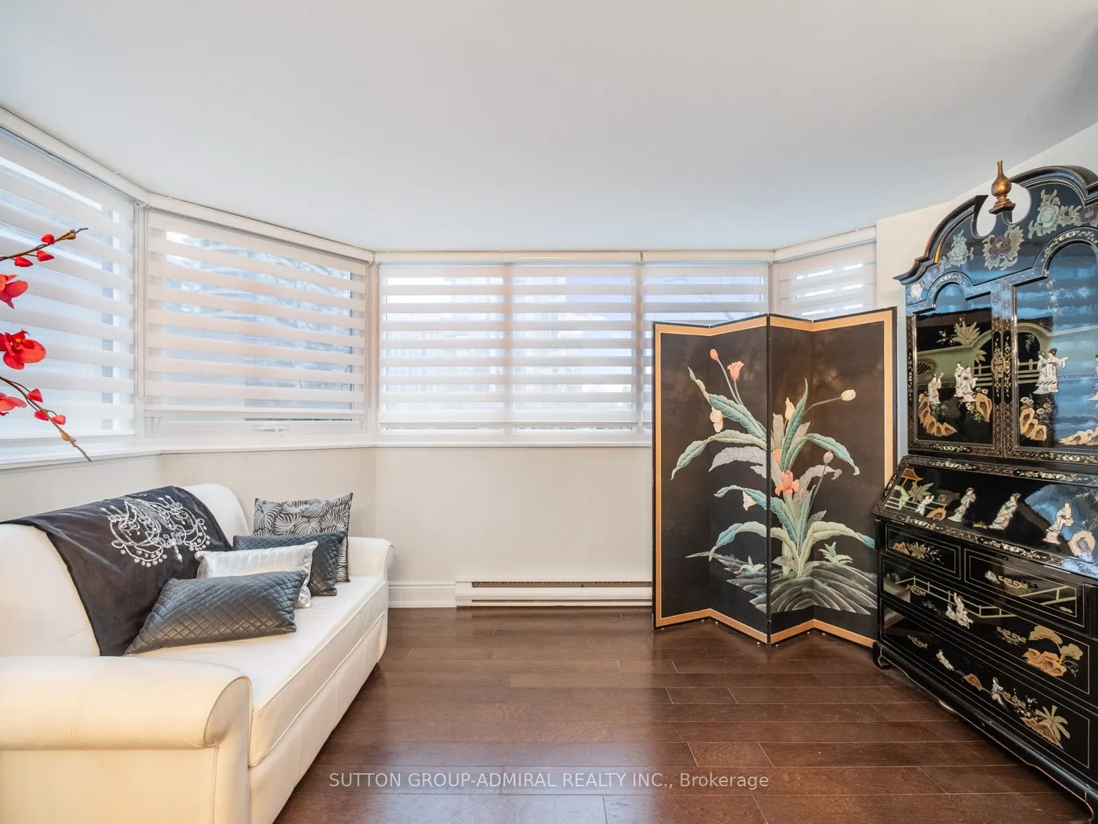 65 Spring Garden Avenue, #210