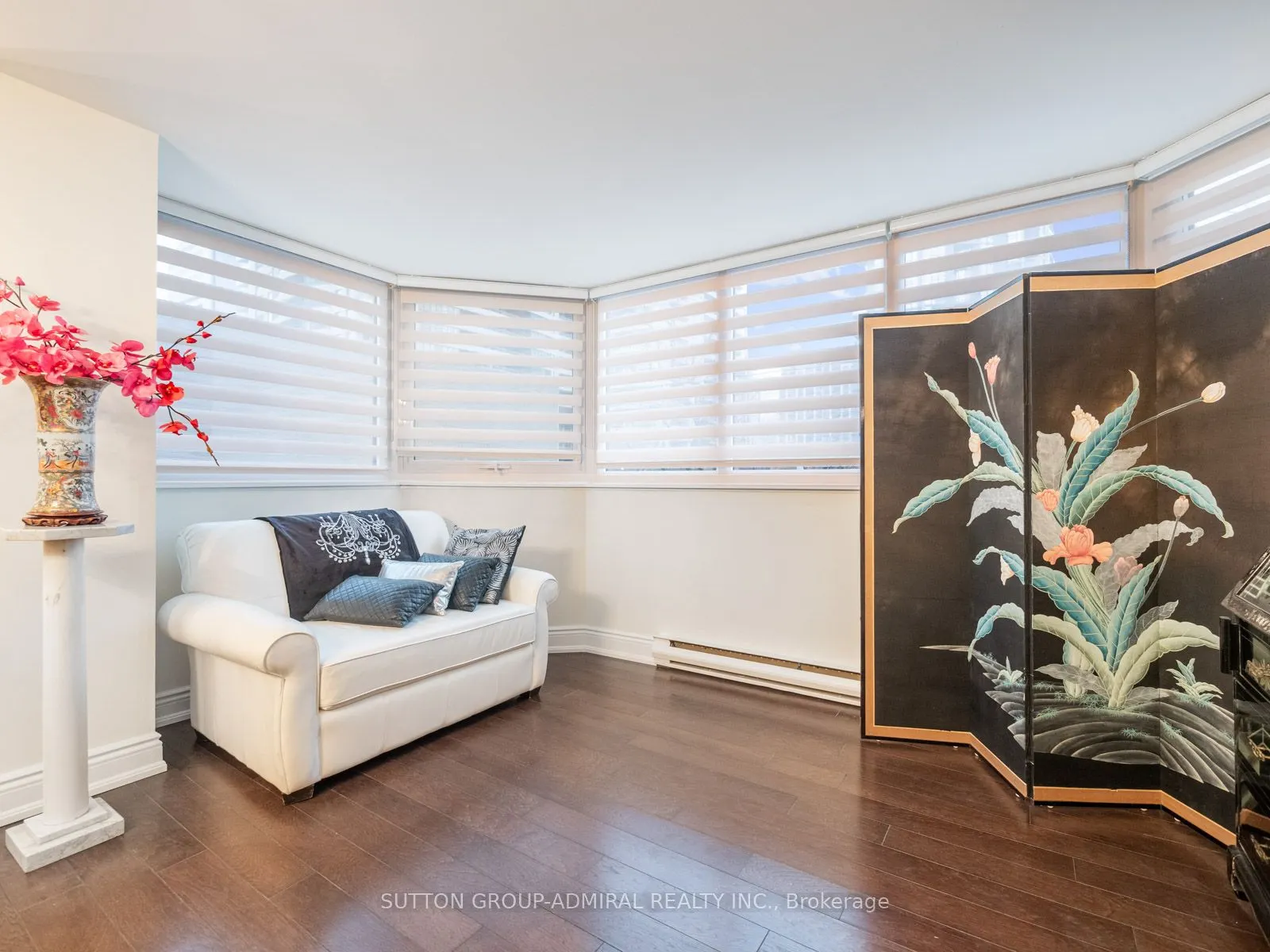 65 Spring Garden Avenue, #210