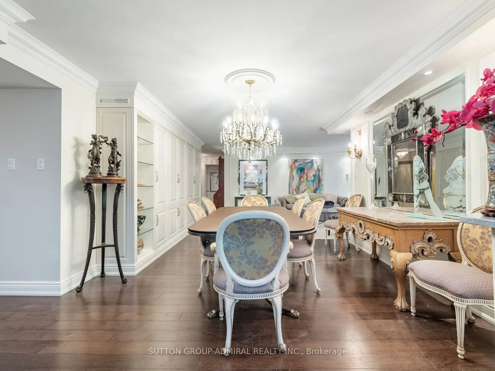 65 Spring Garden Avenue, #210