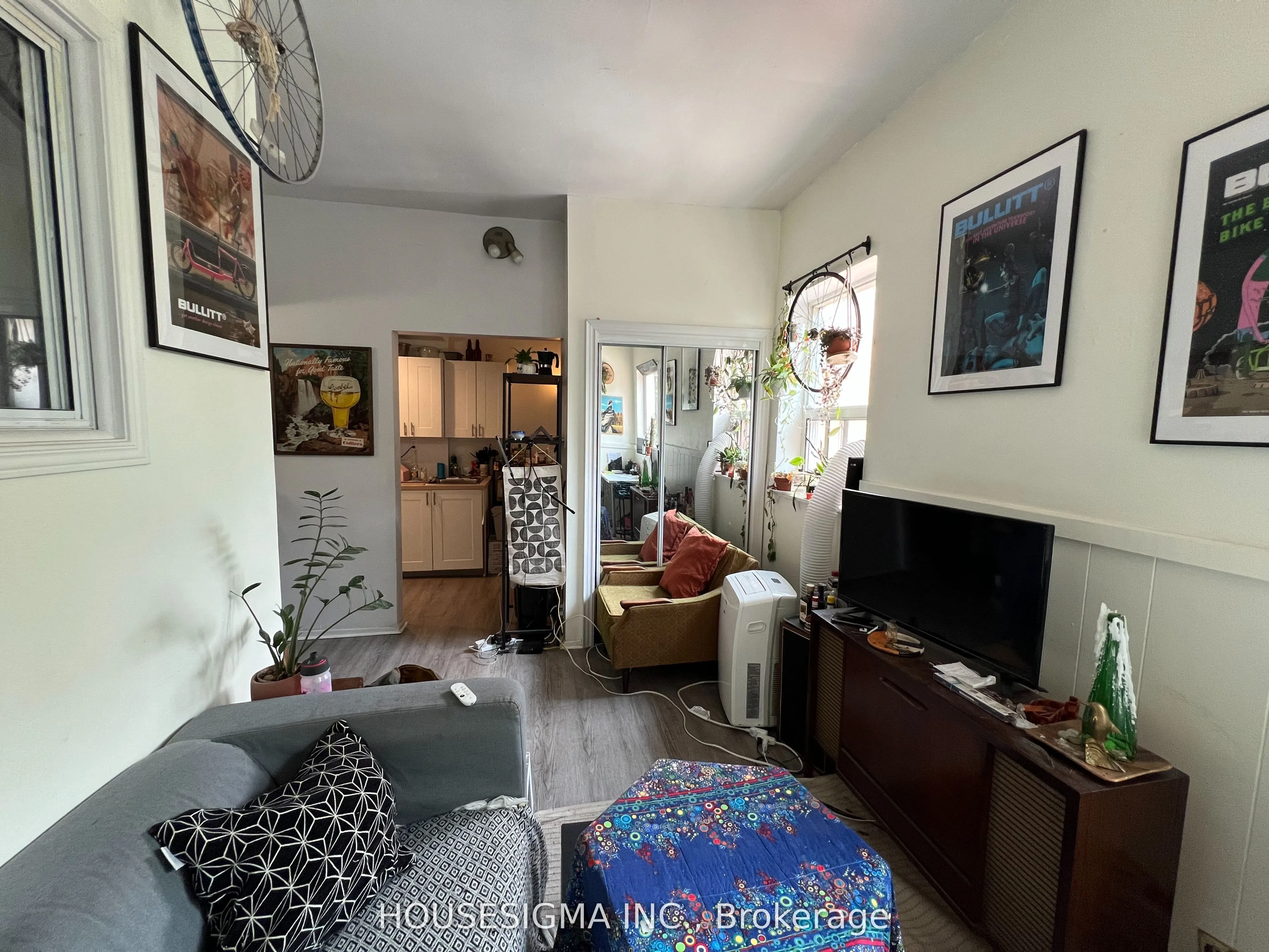 661 Huron Street, #204
